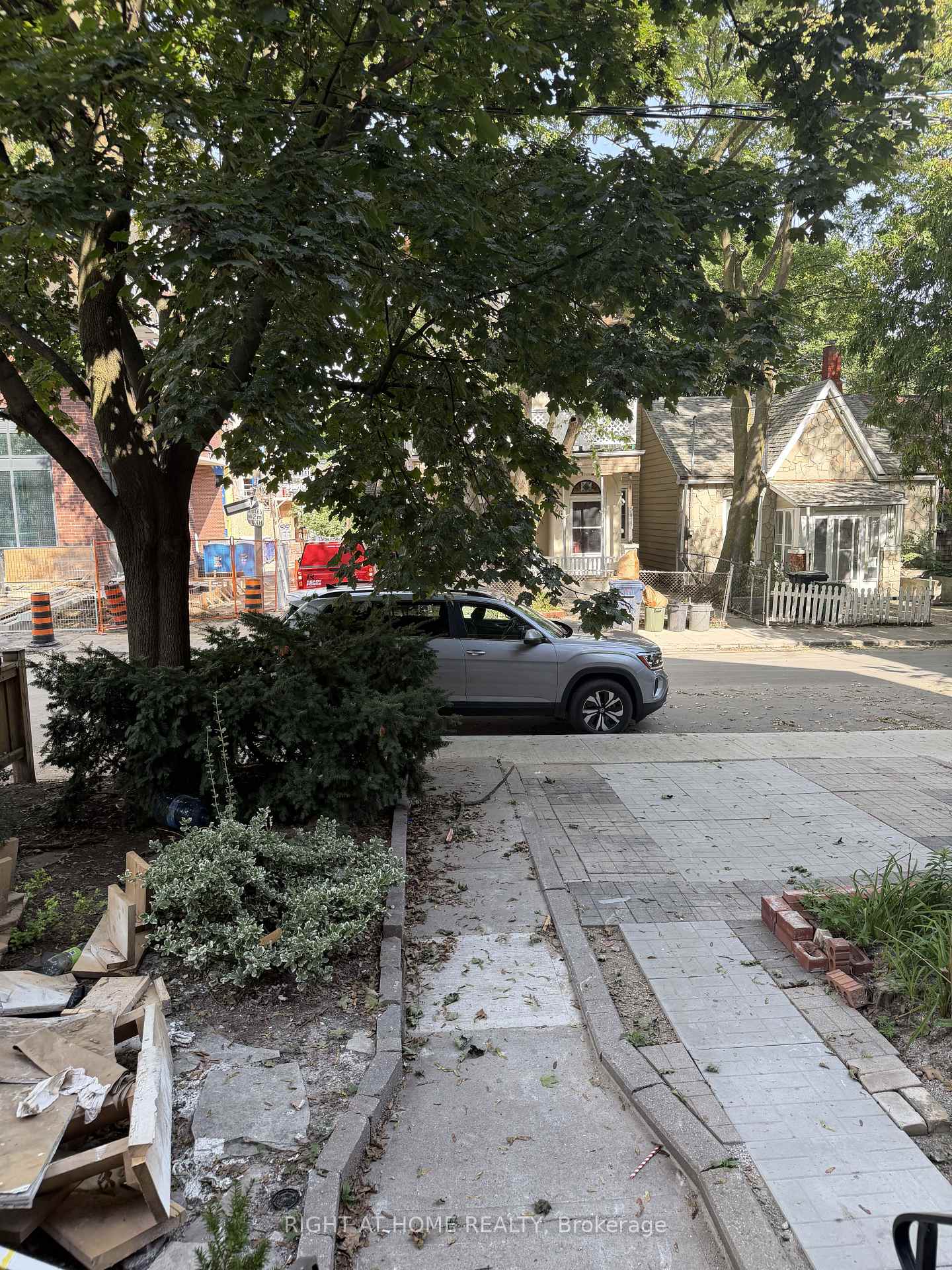 Photo 14 of 272 Seaton Street, Toronto, Moss Park — HOMEH