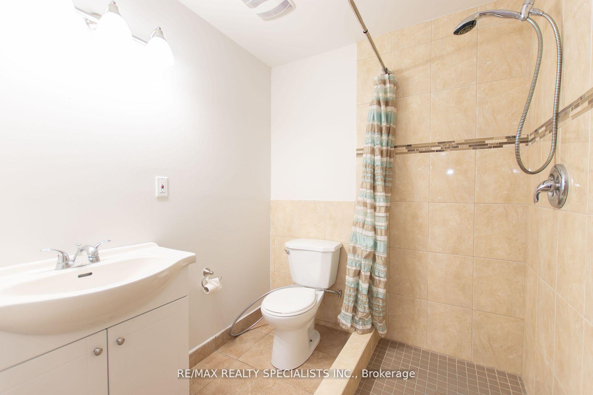 Photo 28 of 929 Philbrook Drive, Milton, Coates — HOMEH