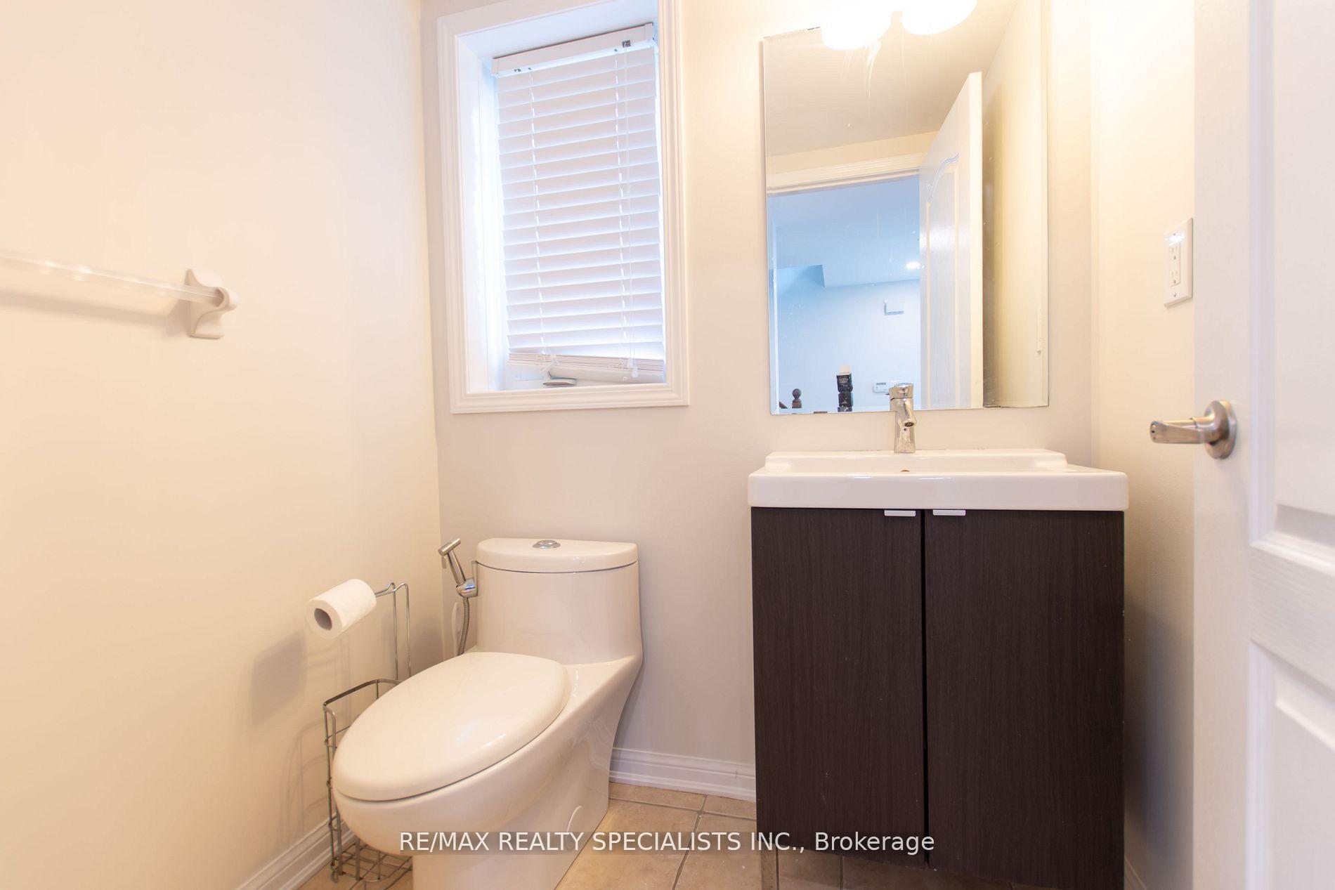 Photo 46 of 929 Philbrook Drive, Milton, Coates — HOMEH