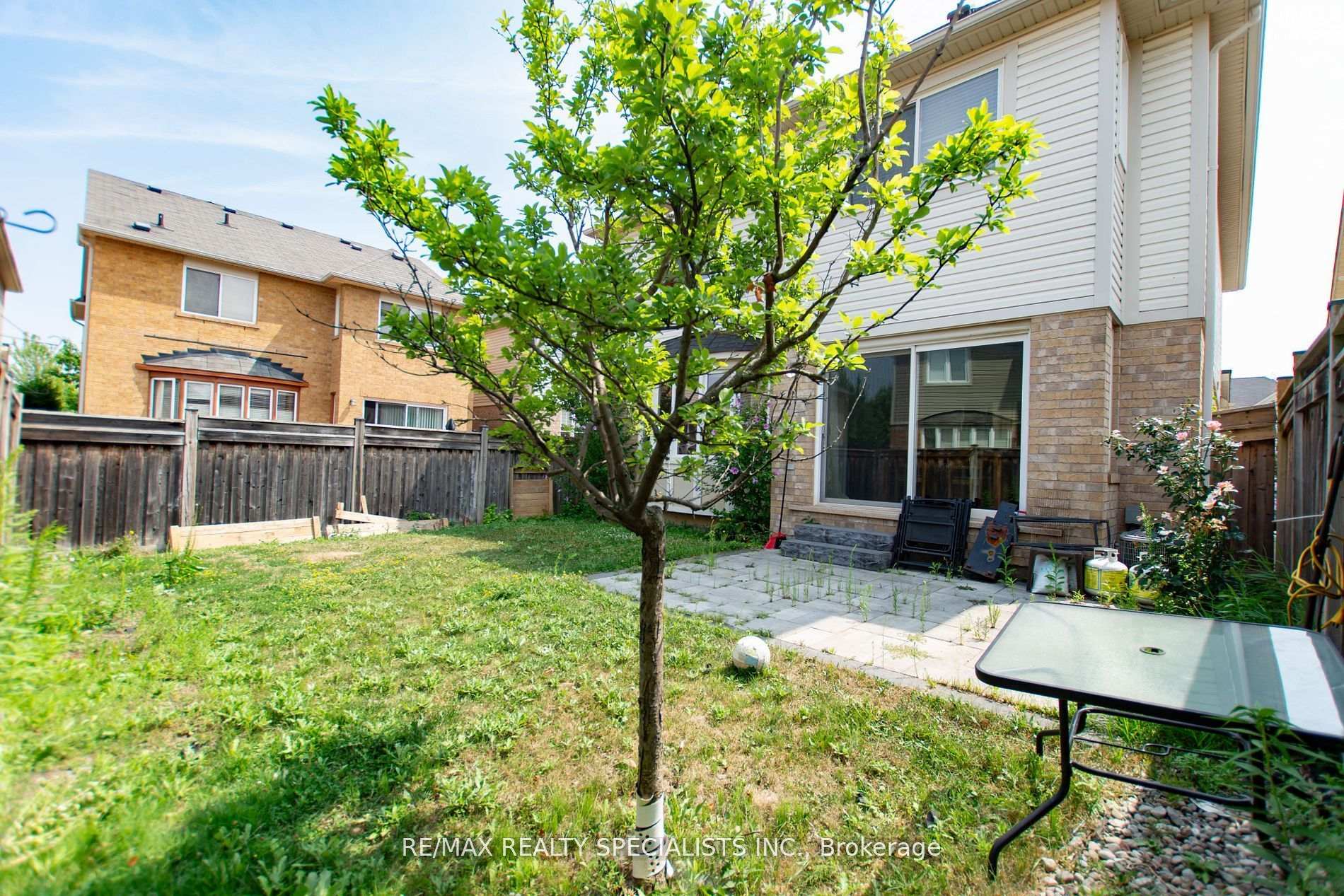 Photo 50 of 929 Philbrook Drive, Milton, Coates — HOMEH