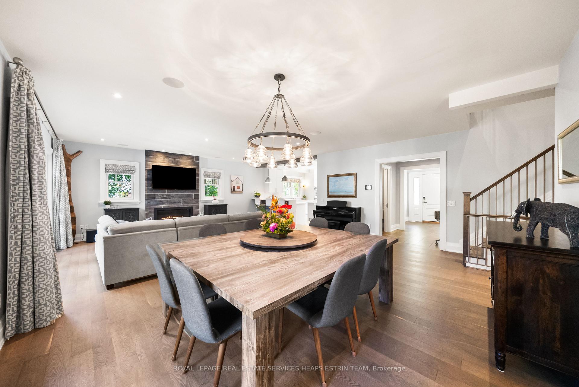 Photo 6 of 34 Lambeth Road, Etobicoke, Edenbridge-Humber Valley — HOMEH