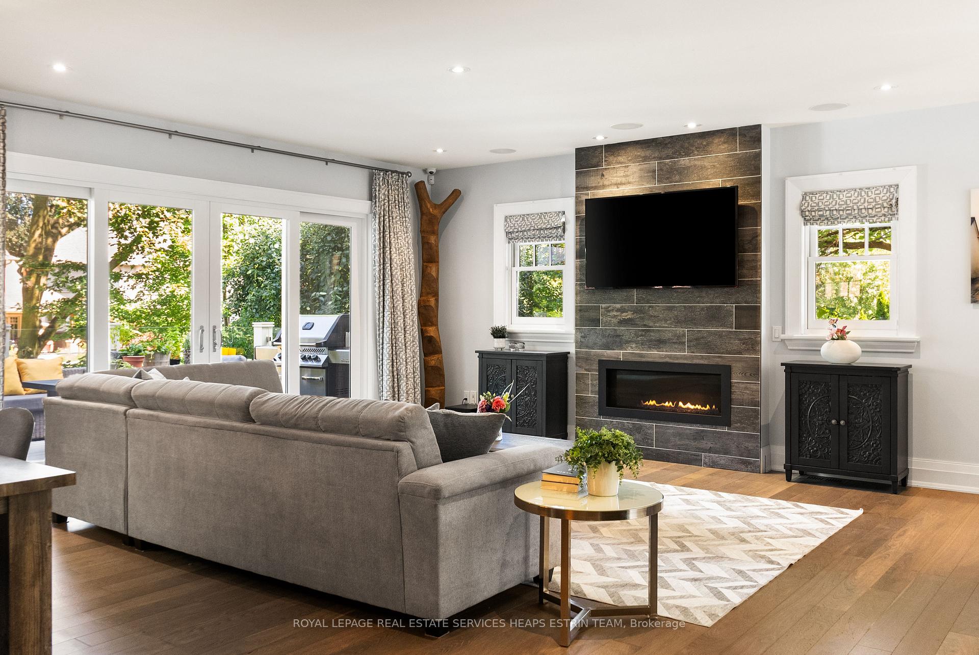 Photo 8 of 34 Lambeth Road, Etobicoke, Edenbridge-Humber Valley — HOMEH