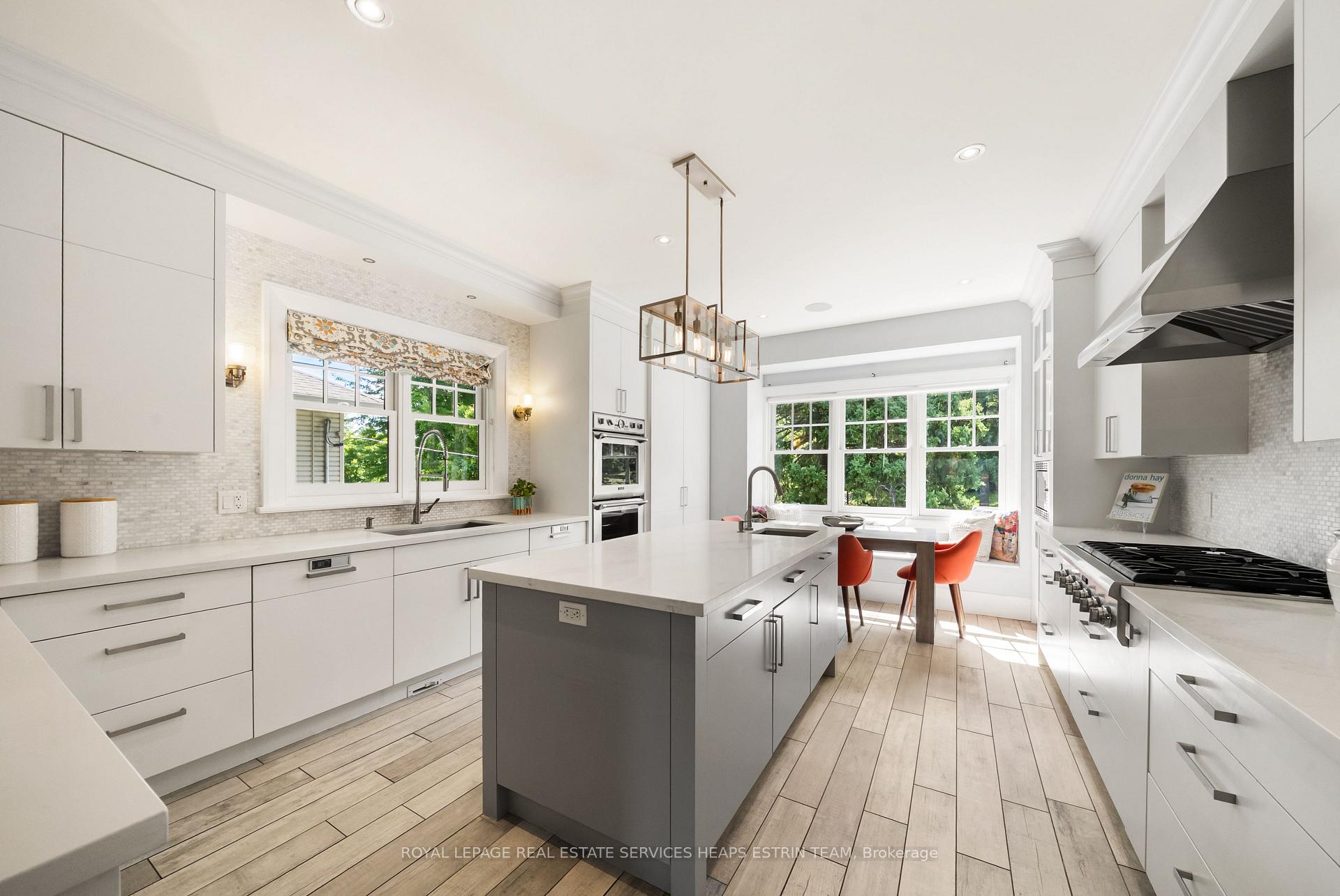 Photo 15 of 34 Lambeth Road, Etobicoke, Edenbridge-Humber Valley — HOMEH