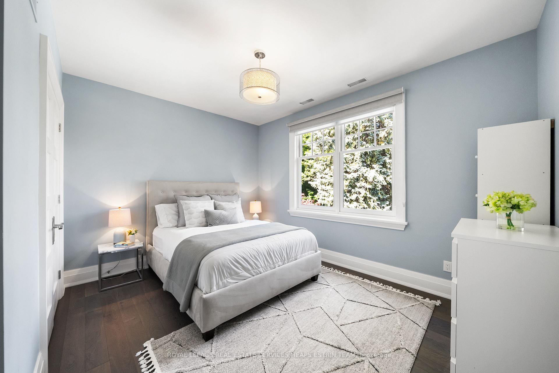 Photo 32 of 34 Lambeth Road, Etobicoke, Edenbridge-Humber Valley — HOMEH