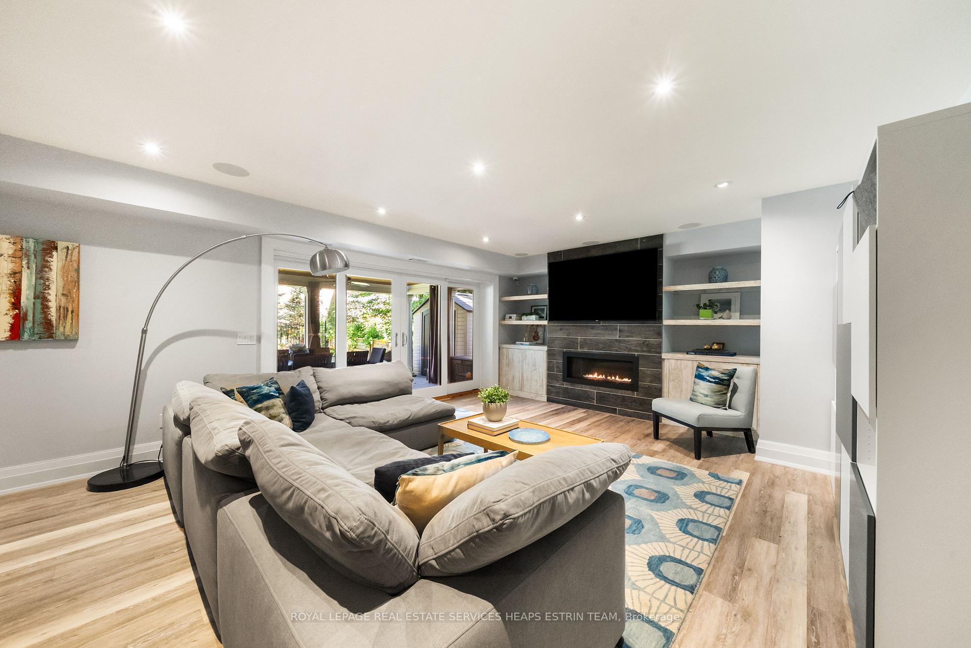 Photo 39 of 34 Lambeth Road, Etobicoke, Edenbridge-Humber Valley — HOMEH