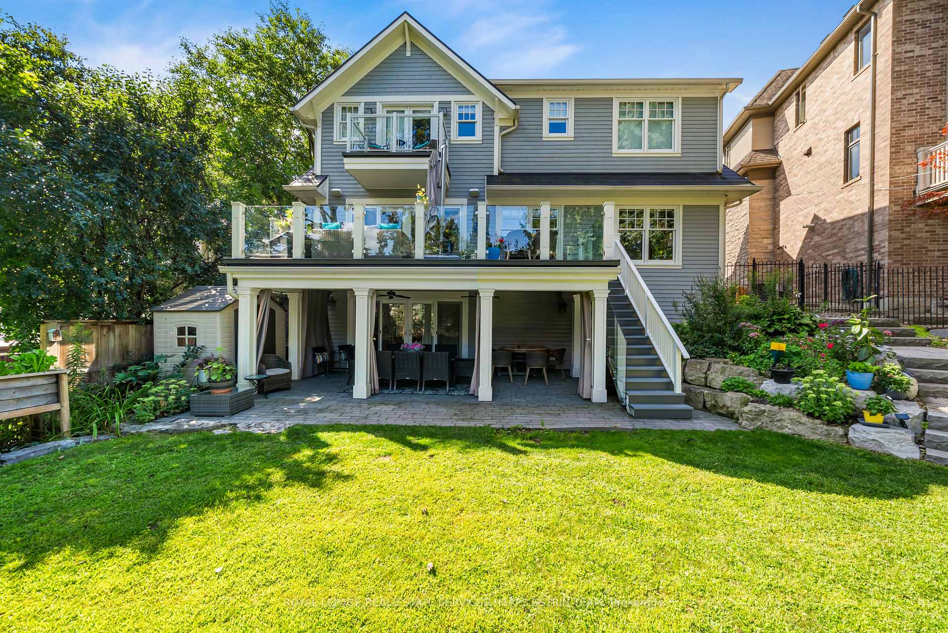 Photo 42 of 34 Lambeth Road, Etobicoke, Edenbridge-Humber Valley — HOMEH