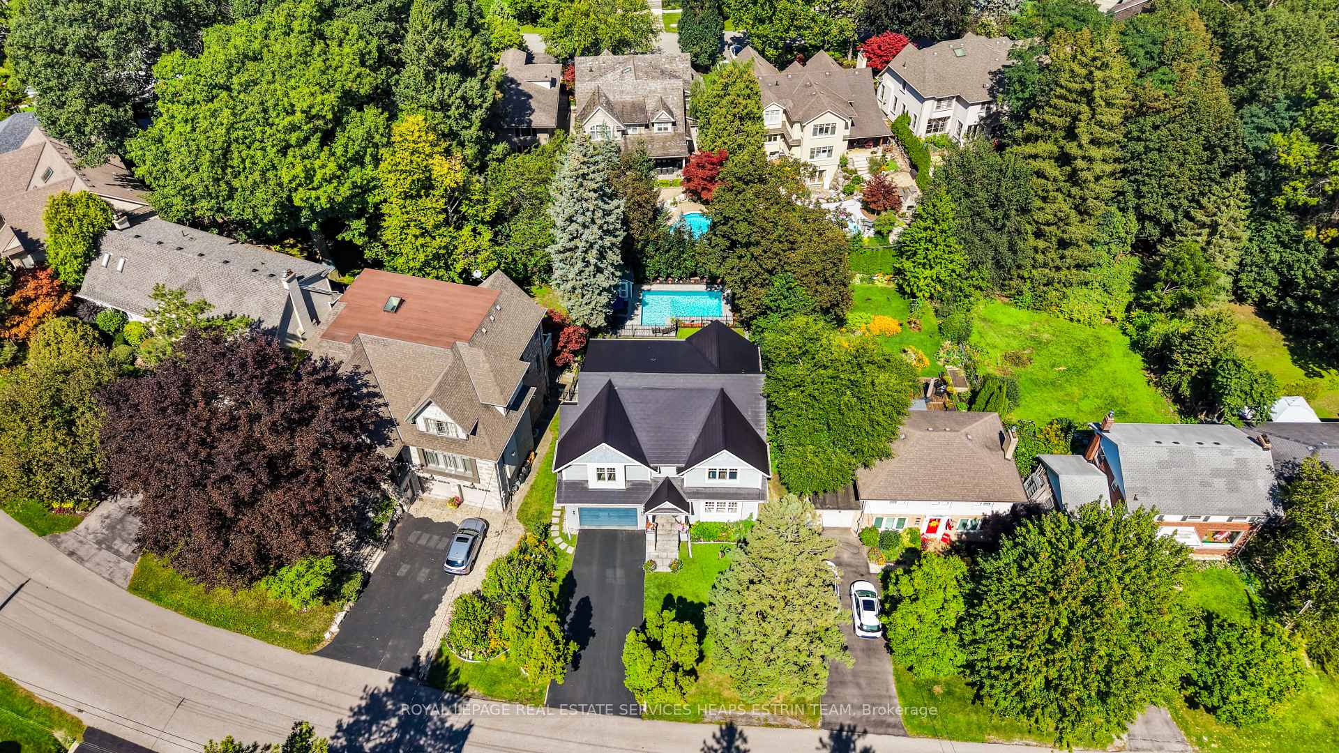 Photo 48 of 34 Lambeth Road, Etobicoke, Edenbridge-Humber Valley — HOMEH