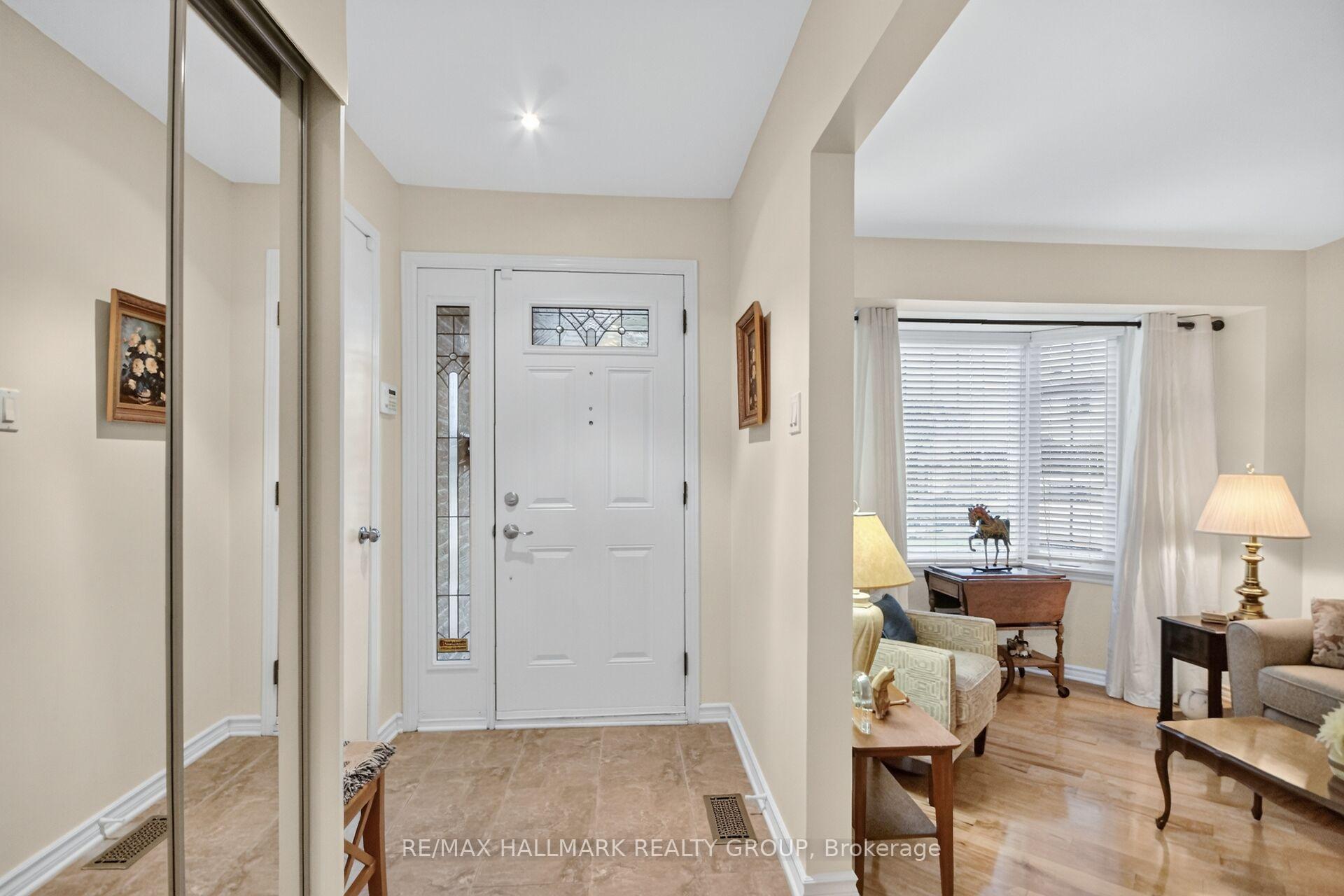 Photo 3 of 12 Ready Way, Ottawa, Barrhaven - Pheasant Run — HOMEH