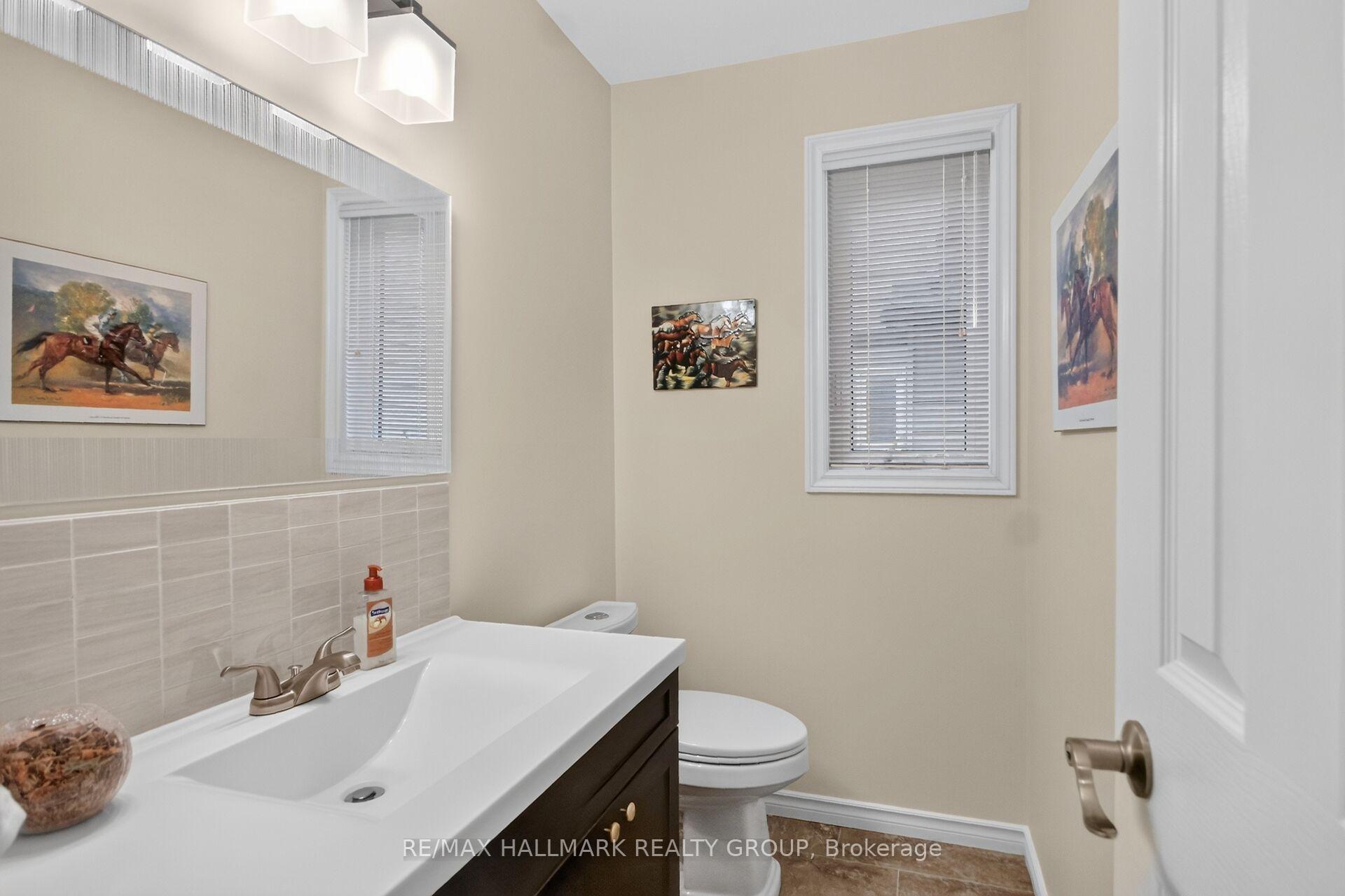 Photo 4 of 12 Ready Way, Ottawa, Barrhaven - Pheasant Run — HOMEH