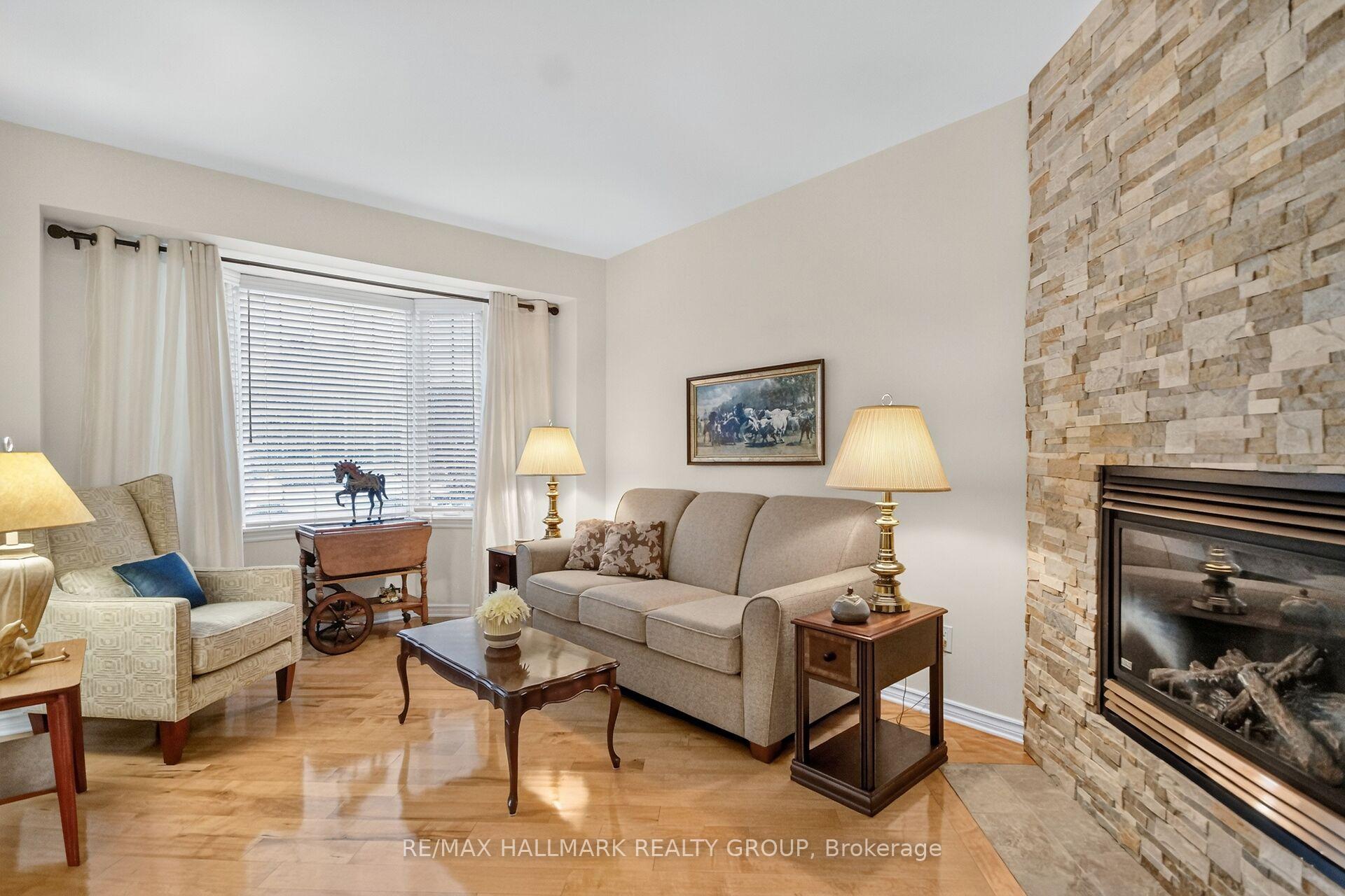 Photo 8 of 12 Ready Way, Ottawa, Barrhaven - Pheasant Run — HOMEH