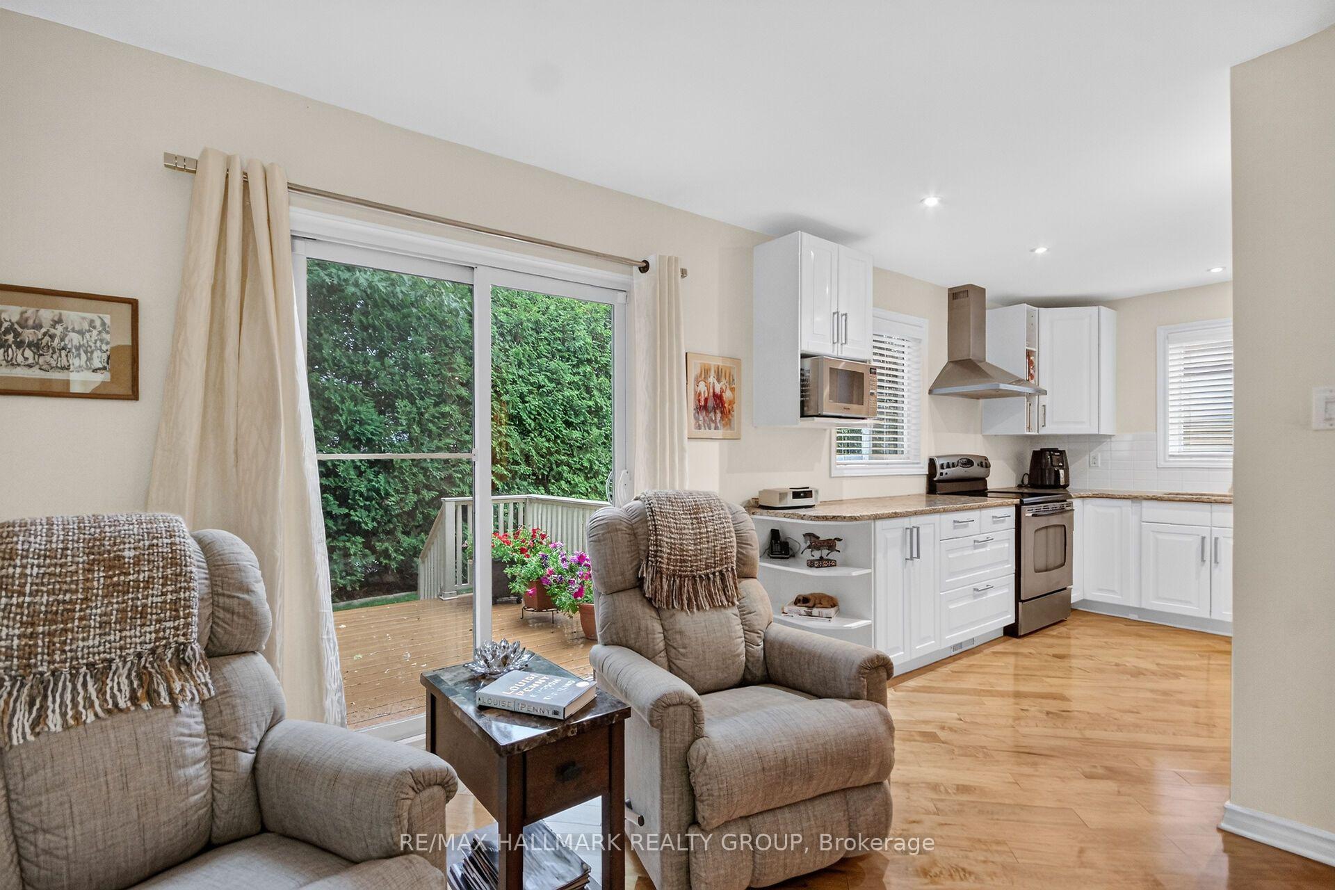 Photo 17 of 12 Ready Way, Ottawa, Barrhaven - Pheasant Run — HOMEH