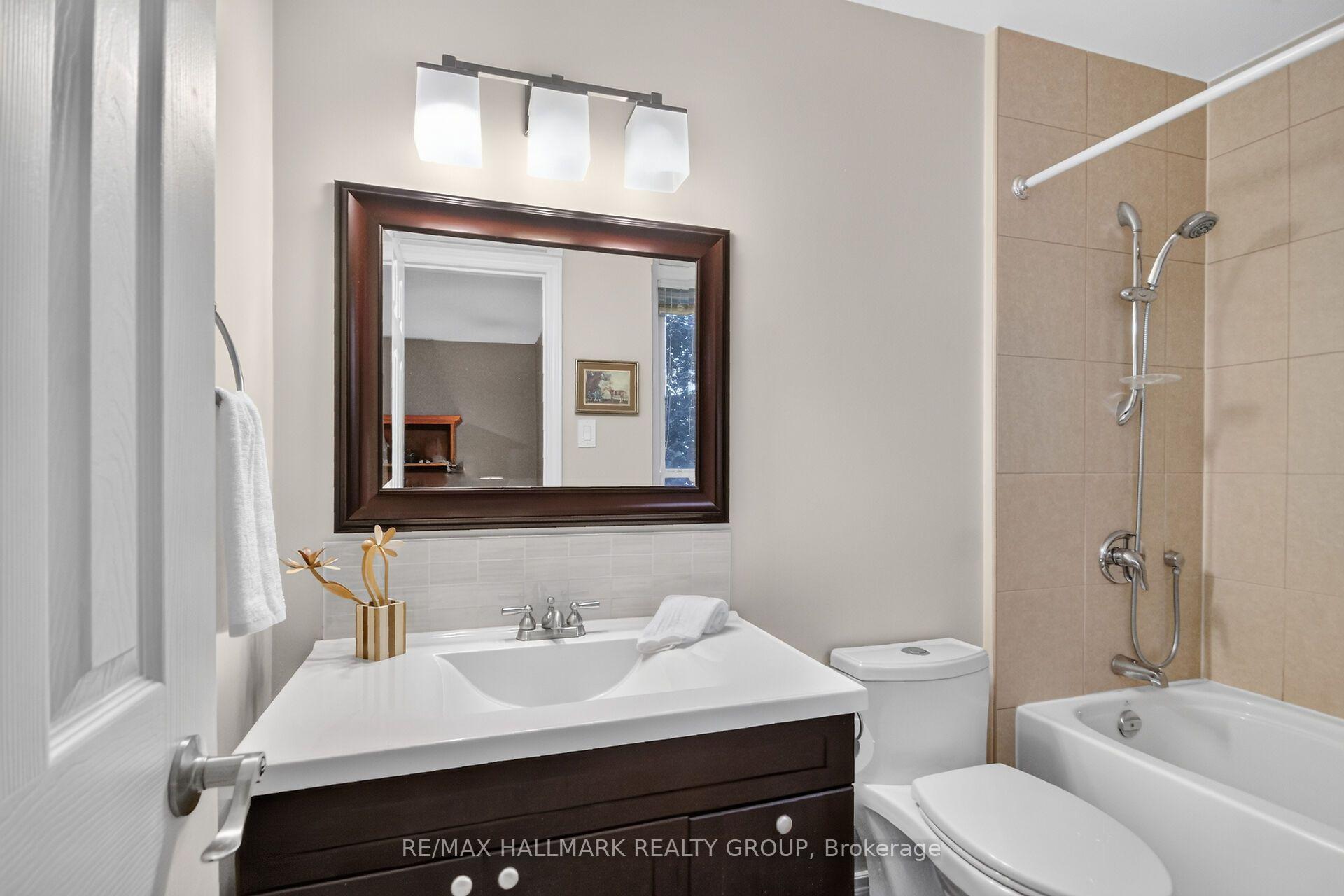 Photo 25 of 12 Ready Way, Ottawa, Barrhaven - Pheasant Run — HOMEH