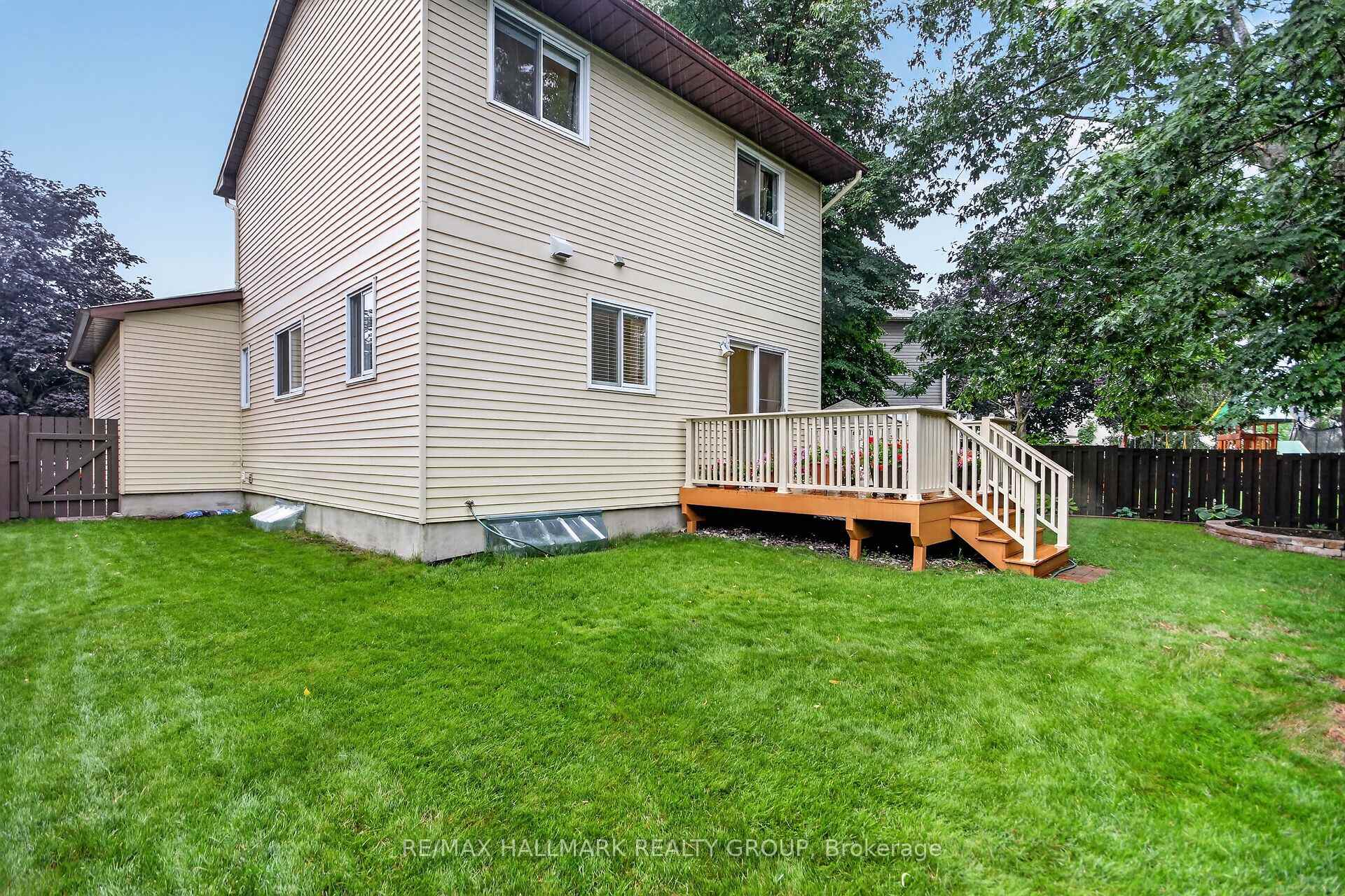 Photo 43 of 12 Ready Way, Ottawa, Barrhaven - Pheasant Run — HOMEH