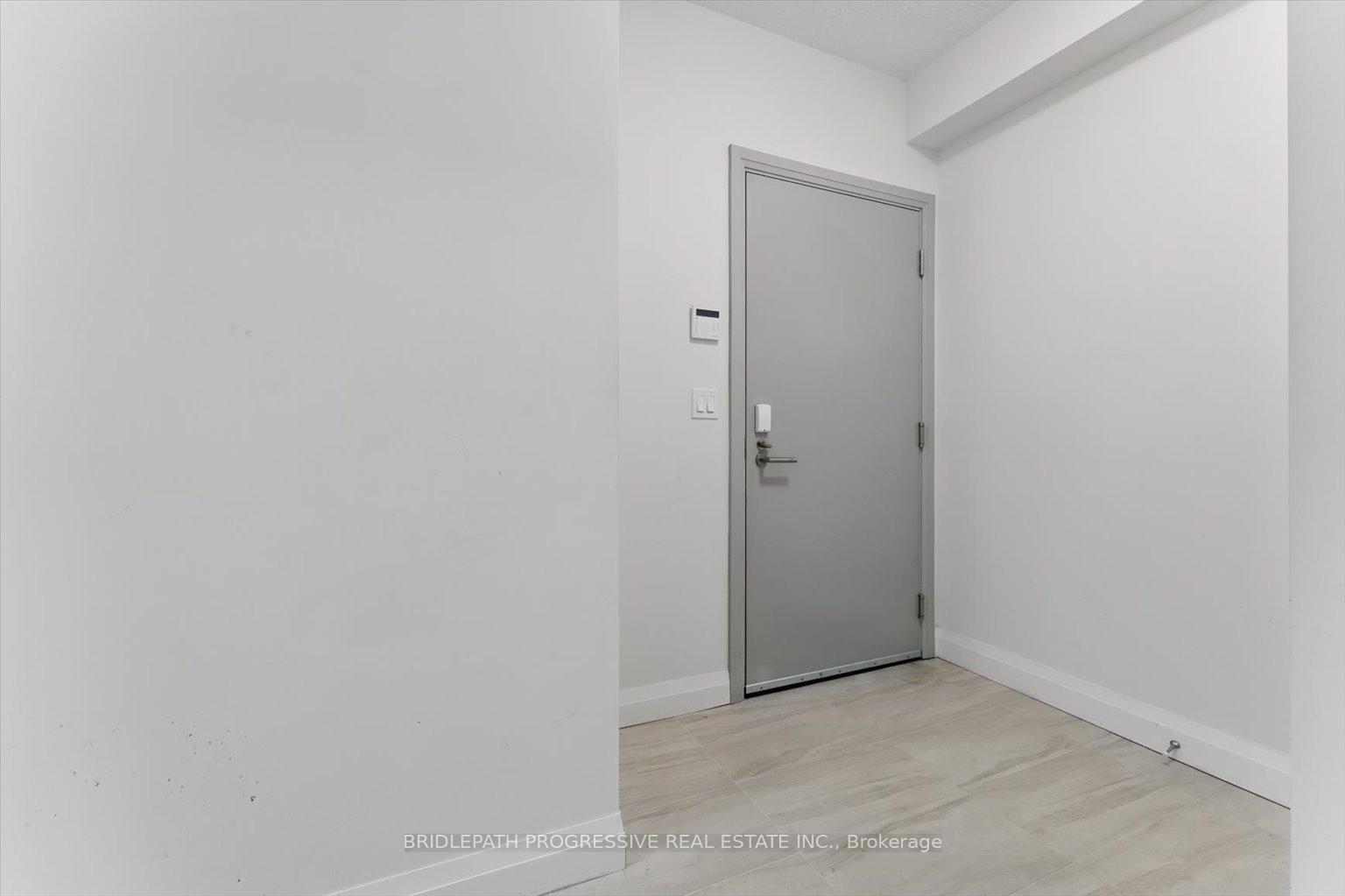 Photo 3 of Unit 1502, 398 Highway 7 E, Richmond Hill, Doncrest — HOMEH