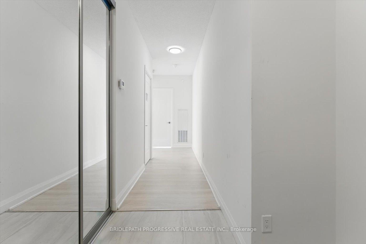 Photo 4 of Unit 1502, 398 Highway 7 E, Richmond Hill, Doncrest — HOMEH