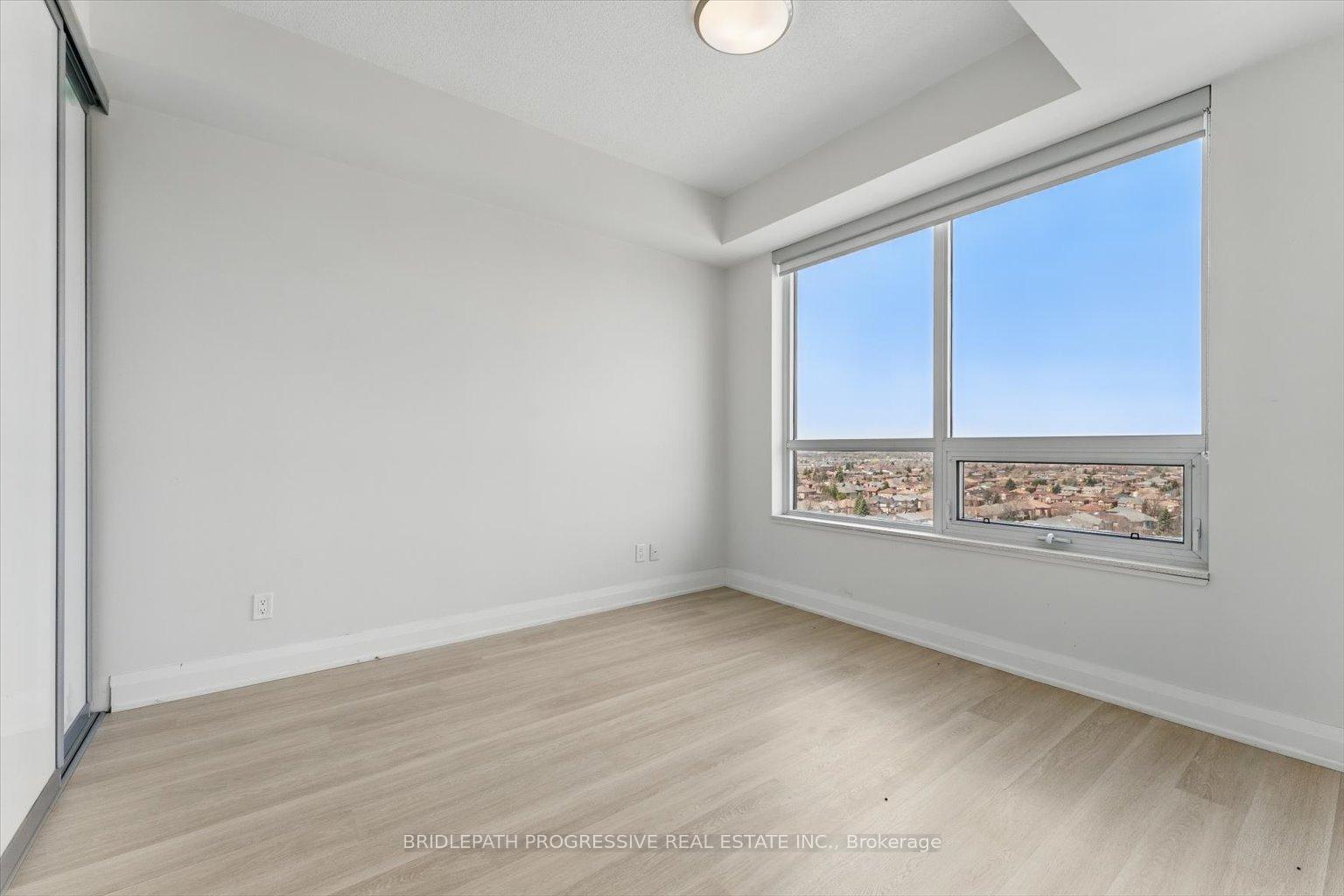 Photo 16 of Unit 1502, 398 Highway 7 E, Richmond Hill, Doncrest — HOMEH