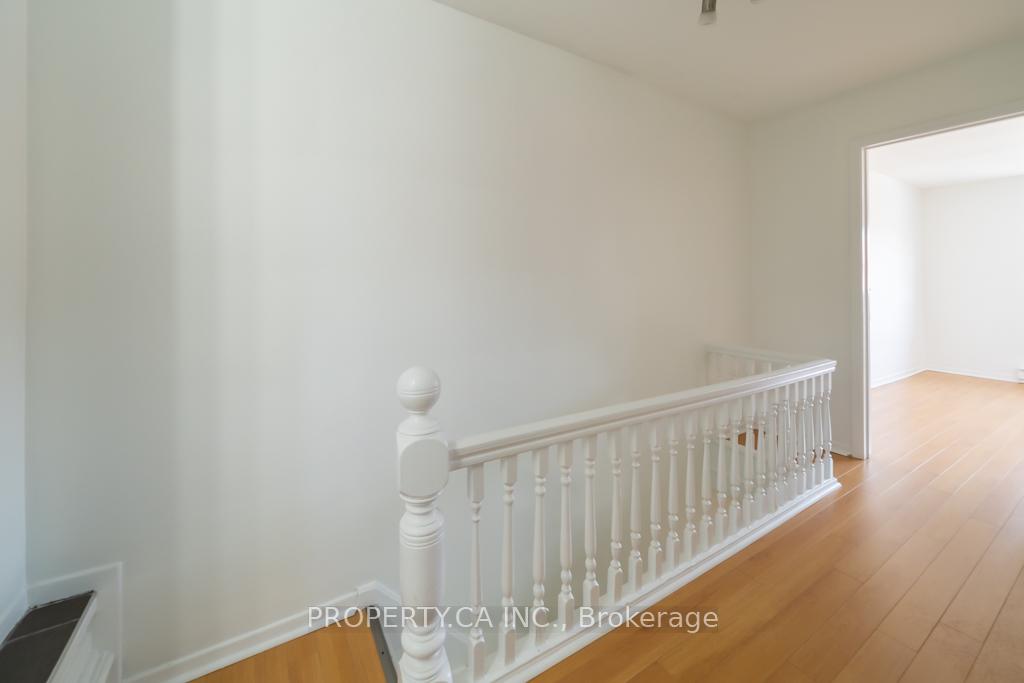 Photo 6 of Unit 2-3, 281 Augusta Avenue, Toronto, Kensington-Chinatown — HOMEH