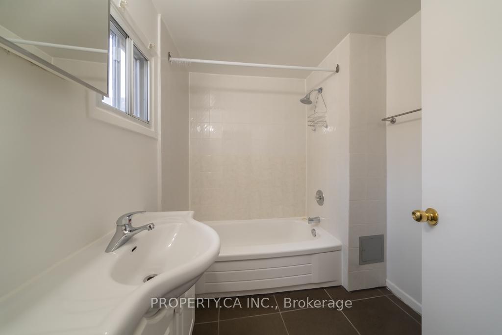 Photo 11 of Unit 2-3, 281 Augusta Avenue, Toronto, Kensington-Chinatown — HOMEH