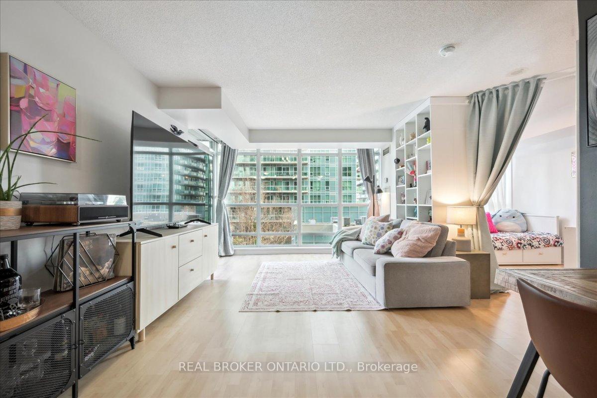 Photo of Unit 608, 185 Legion Road N