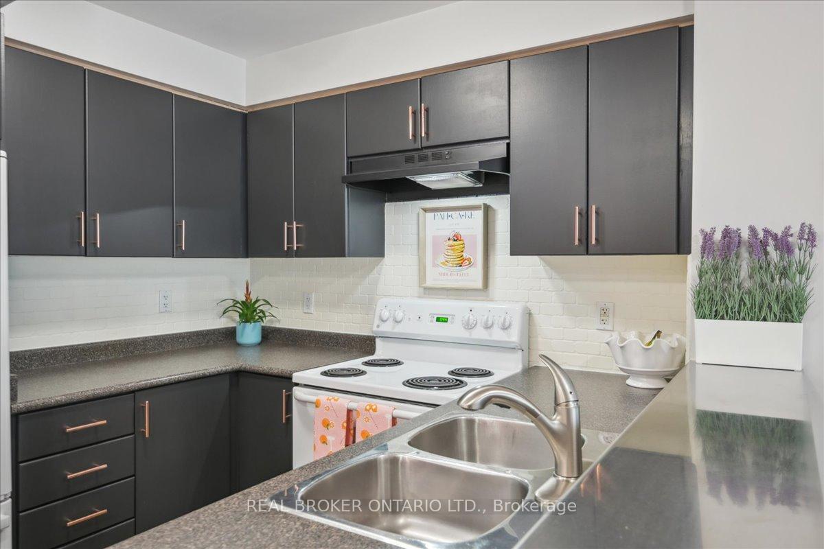 Photo 12 of Unit 608, 185 Legion Road N, Etobicoke, Mimico — HOMEH