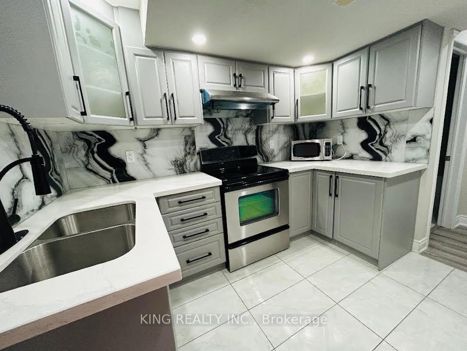 Photo 1 of Unit Bsmt, 13 Black Diamond Crescent, Brampton, Credit Valley — HOMEH