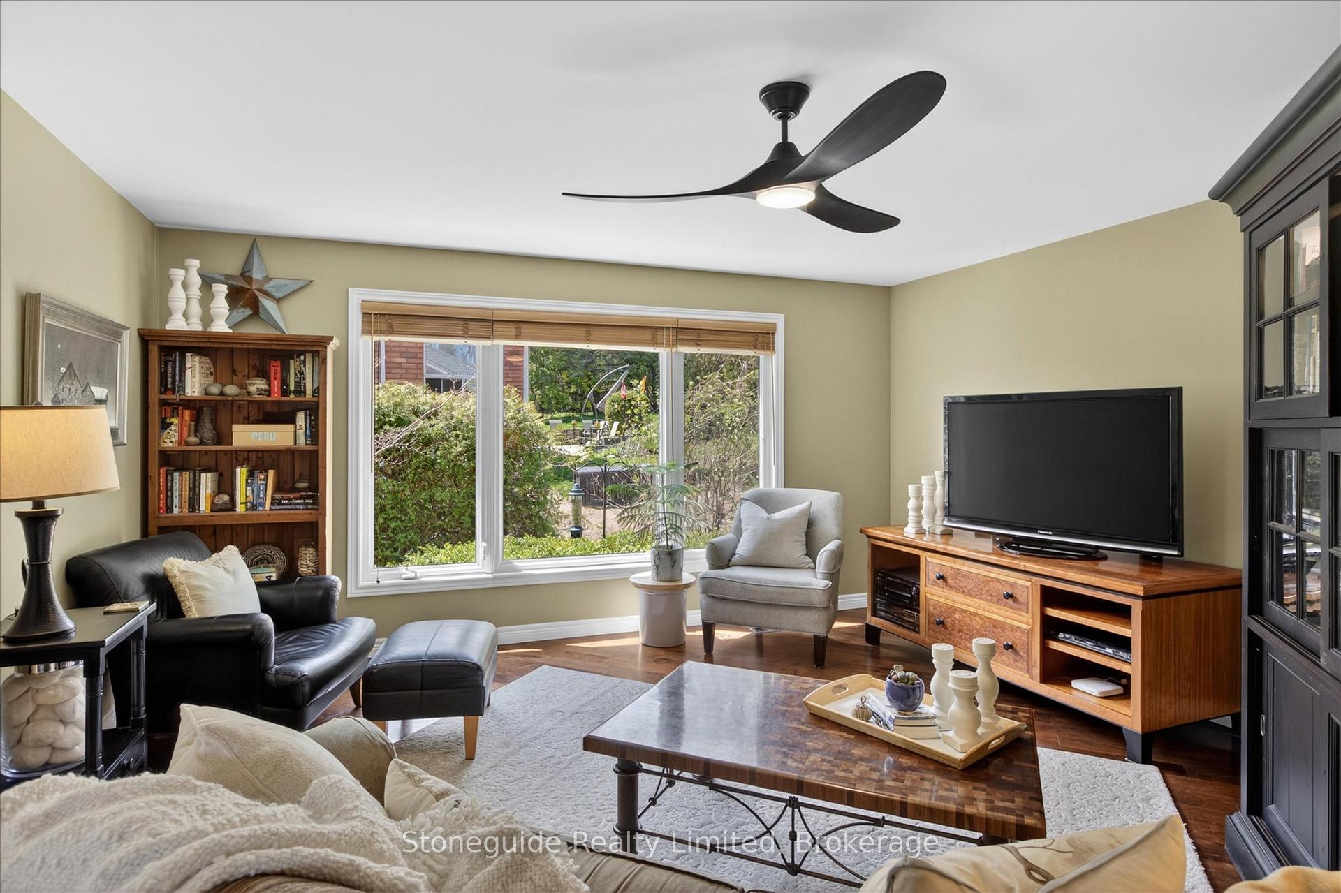 Photo 6 of 1580 College Park Drive, Peterborough, Otonabee Ward 1 — HOMEH
