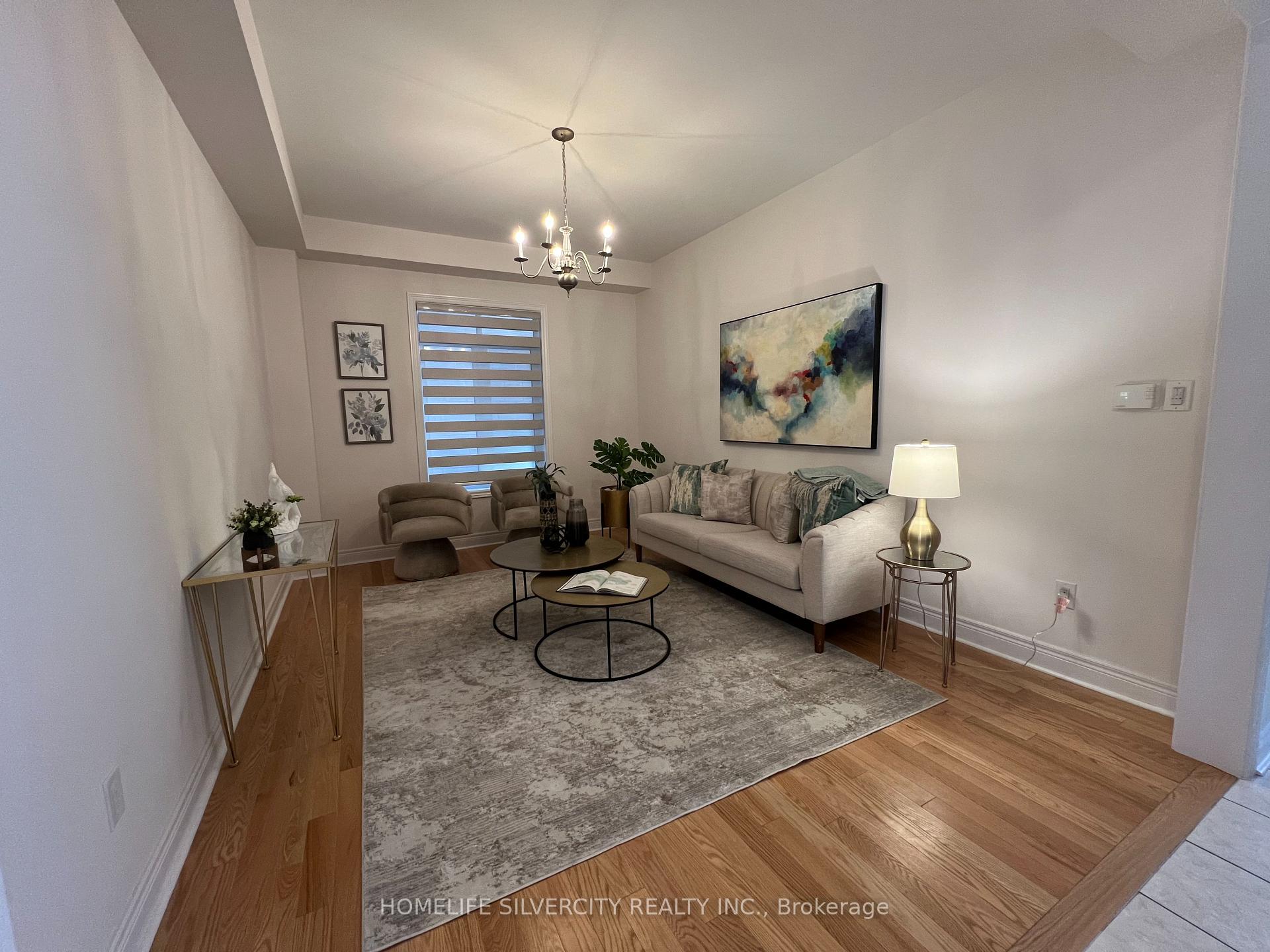 Photo 4 of 41 Michener Drive, Brampton, Sandringham-Wellington North — HOMEH