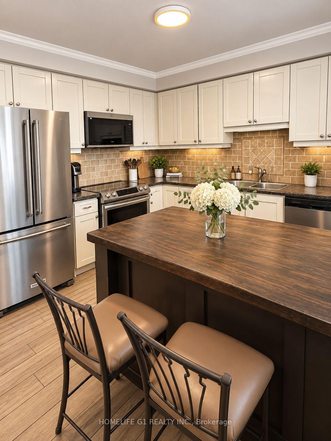 Photo 5 of Unit 11, 6950 Tenth Line, Mississauga, Lisgar — HOMEH