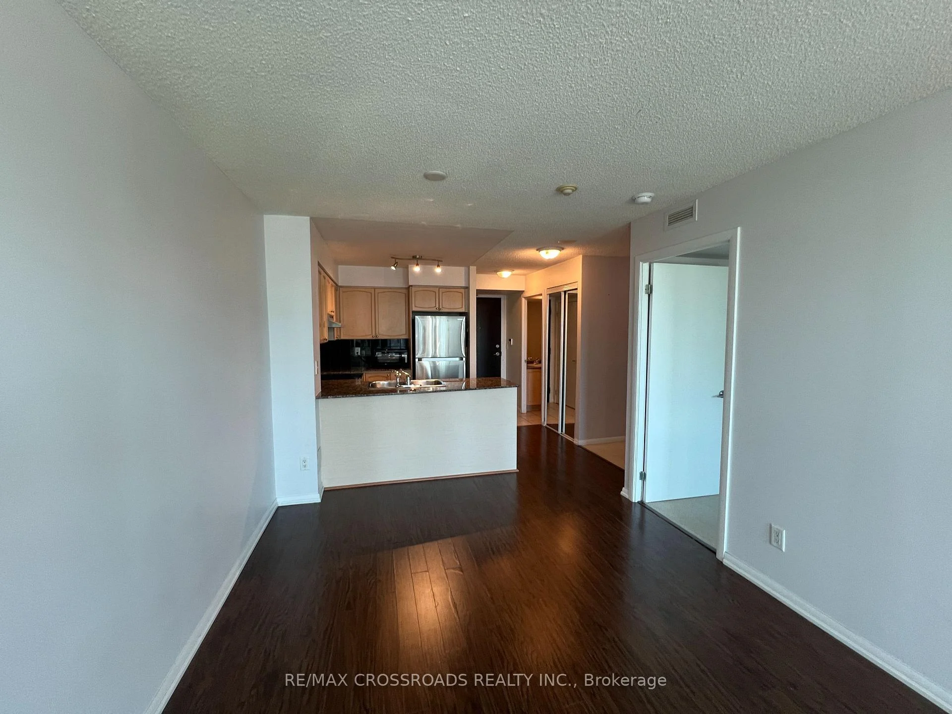 Photo 6 of Unit 1806, 231 Fort York Boulevard, Toronto, Niagara — HOMEH
