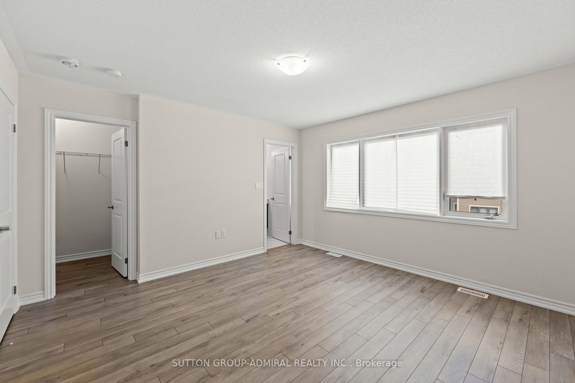 Photo 24 of 4 Rochester Drive, Barrie, Rural Barrie Southeast — HOMEH