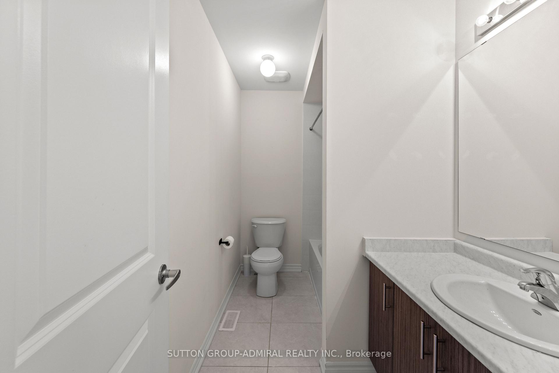 Photo 37 of 4 Rochester Drive, Barrie, Rural Barrie Southeast — HOMEH