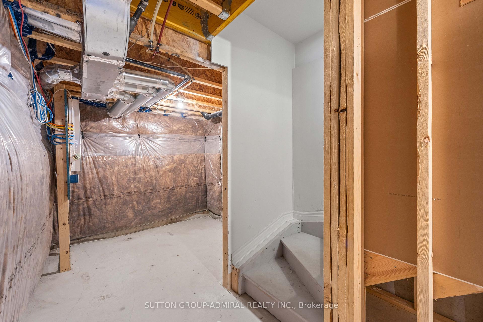 Photo 42 of 4 Rochester Drive, Barrie, Rural Barrie Southeast — HOMEH
