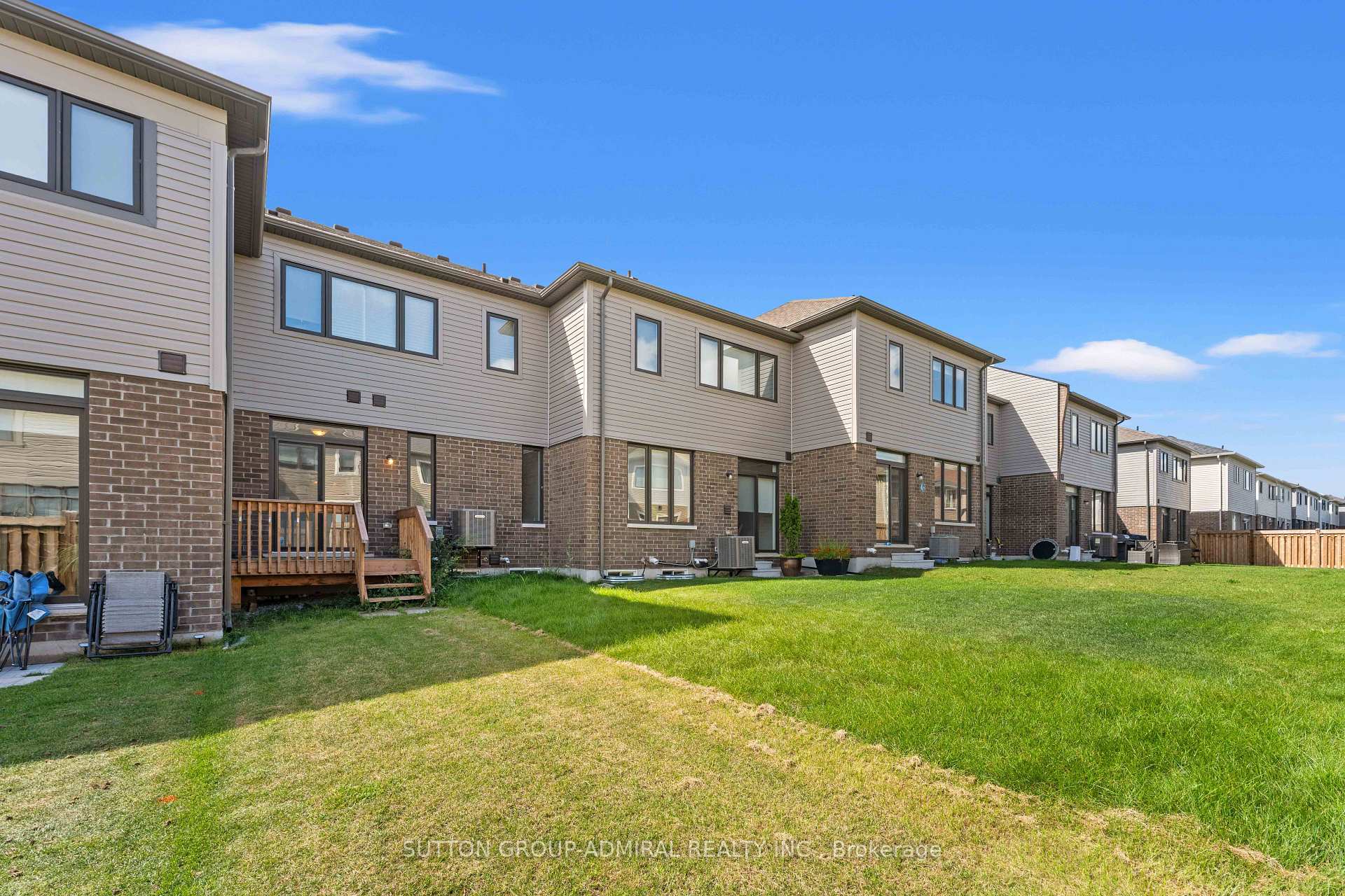 Photo 48 of 4 Rochester Drive, Barrie, Rural Barrie Southeast — HOMEH