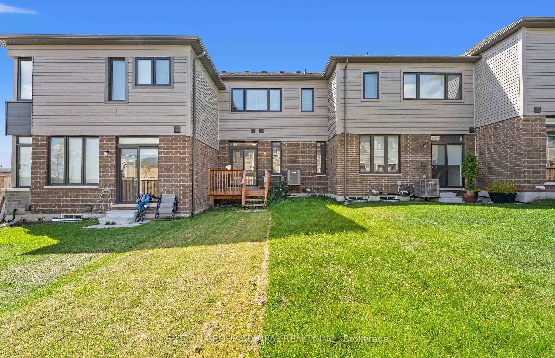 Photo 49 of 4 Rochester Drive, Barrie, Rural Barrie Southeast — HOMEH