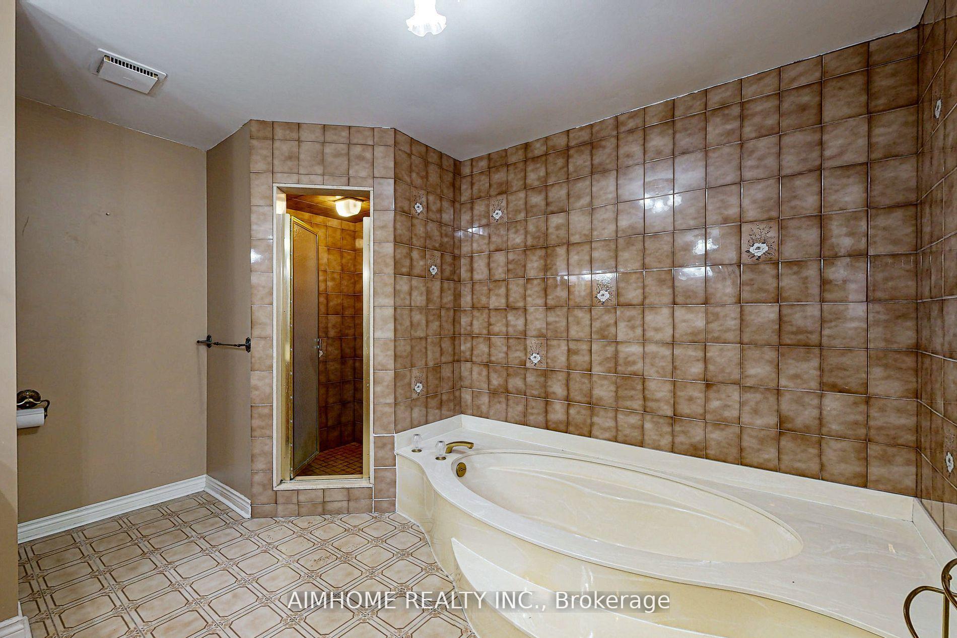 Photo 18 of 12301 Keele Street E, Vaughan, Rural Vaughan — HOMEH
