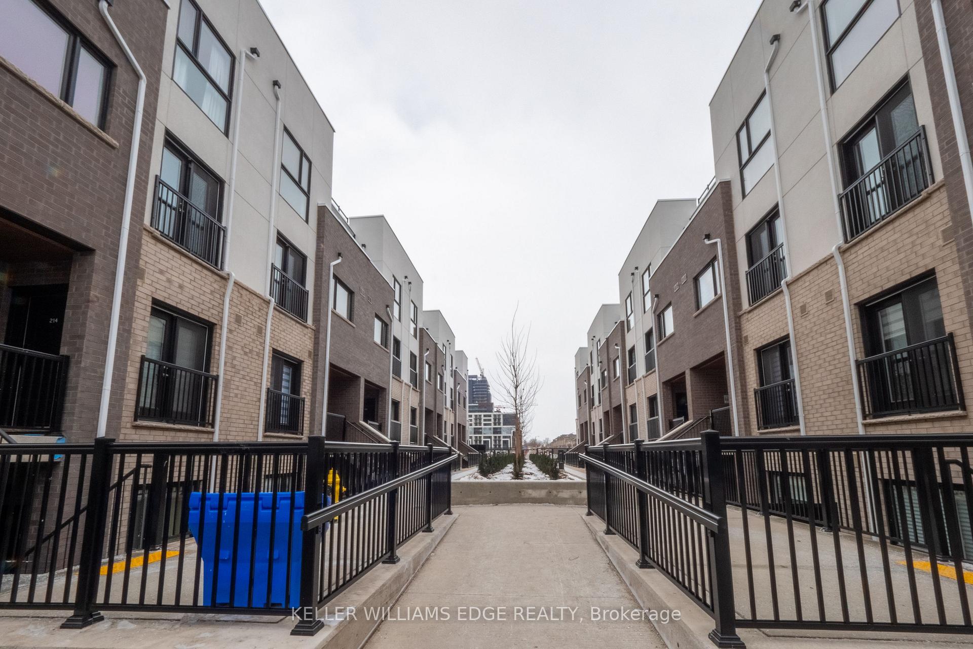 Photo 2 of Unit 331, 349 Wheat Boom Drive, Oakville, Joshua Meadows — HOMEH