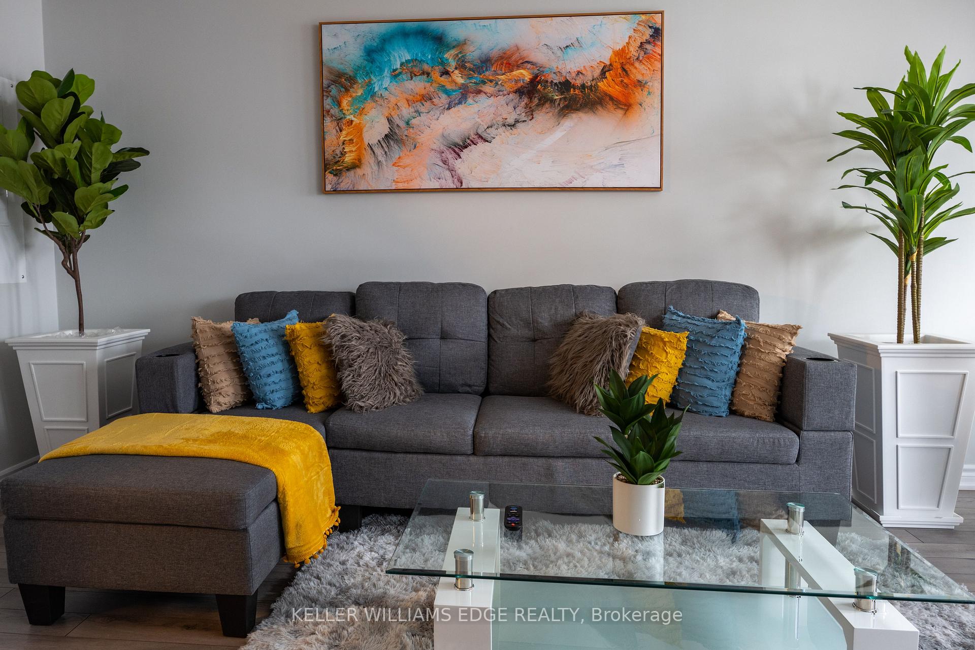 Photo 6 of Unit 331, 349 Wheat Boom Drive, Oakville, Joshua Meadows — HOMEH