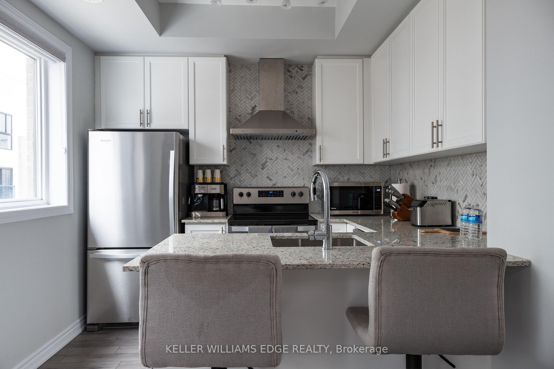 Photo 12 of Unit 331, 349 Wheat Boom Drive, Oakville, Joshua Meadows — HOMEH