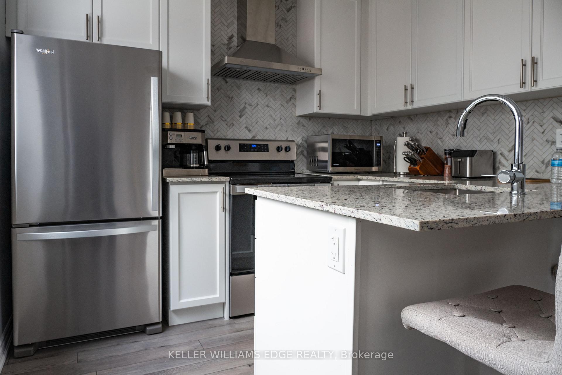 Photo 13 of Unit 331, 349 Wheat Boom Drive, Oakville, Joshua Meadows — HOMEH