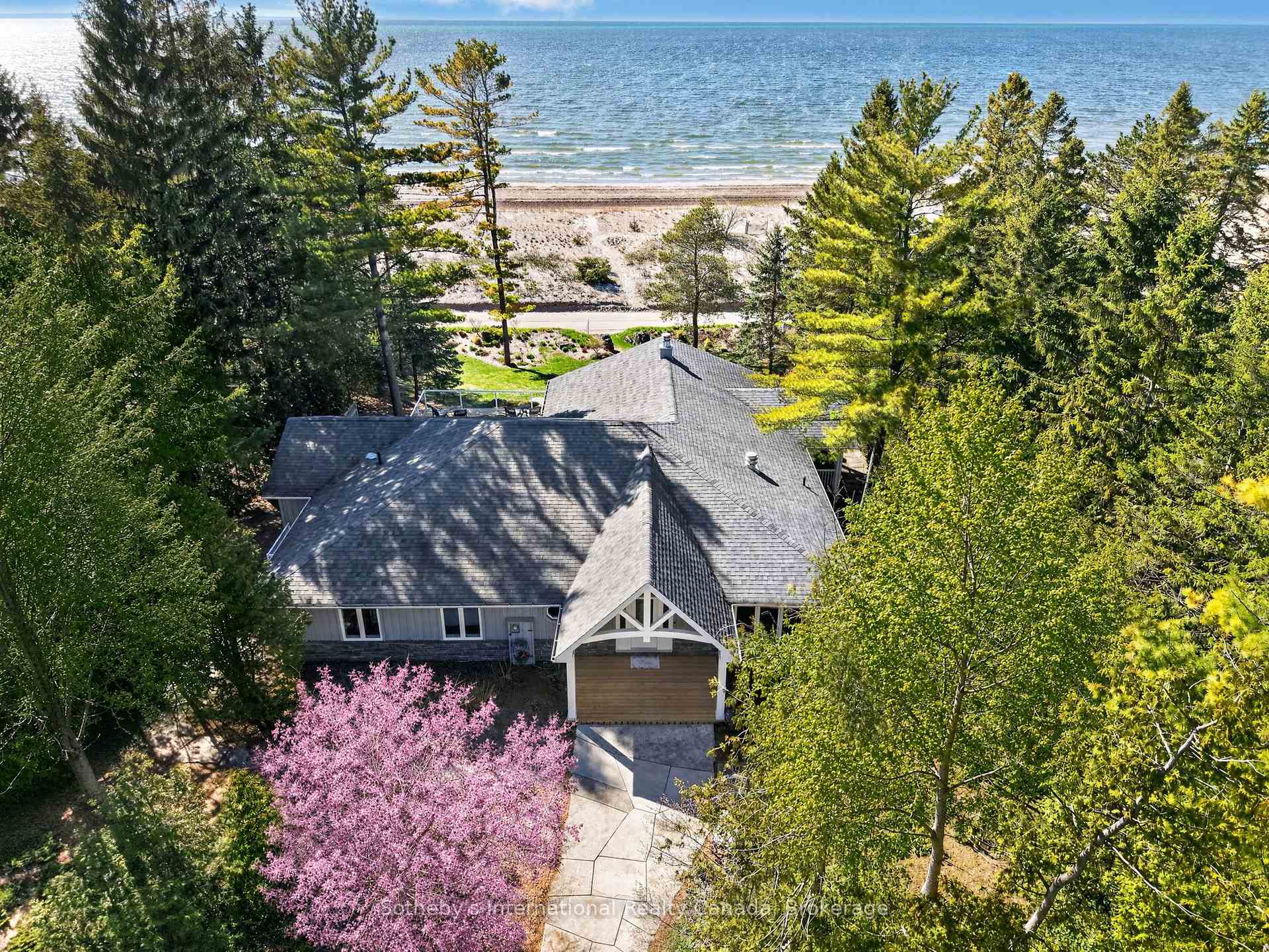 Photo 2 of 1036 River Road E, Wasaga Beach — HOMEH