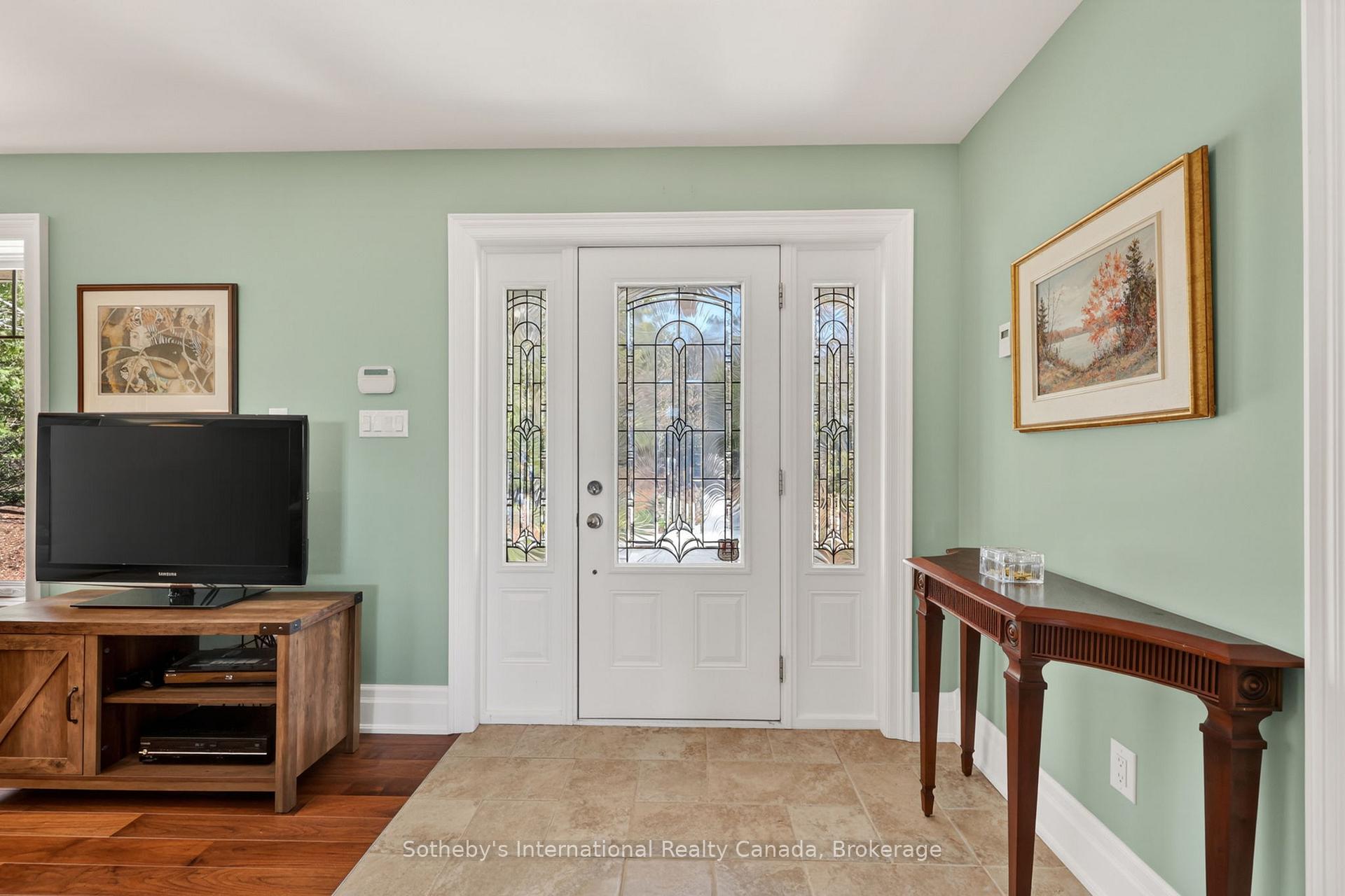 Photo 9 of 1036 River Road E, Wasaga Beach — HOMEH