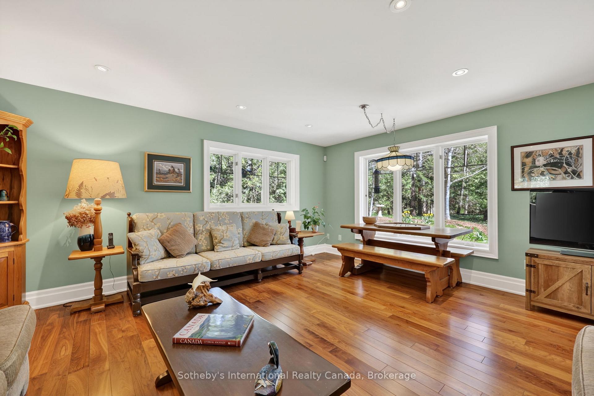 Photo 11 of 1036 River Road E, Wasaga Beach — HOMEH
