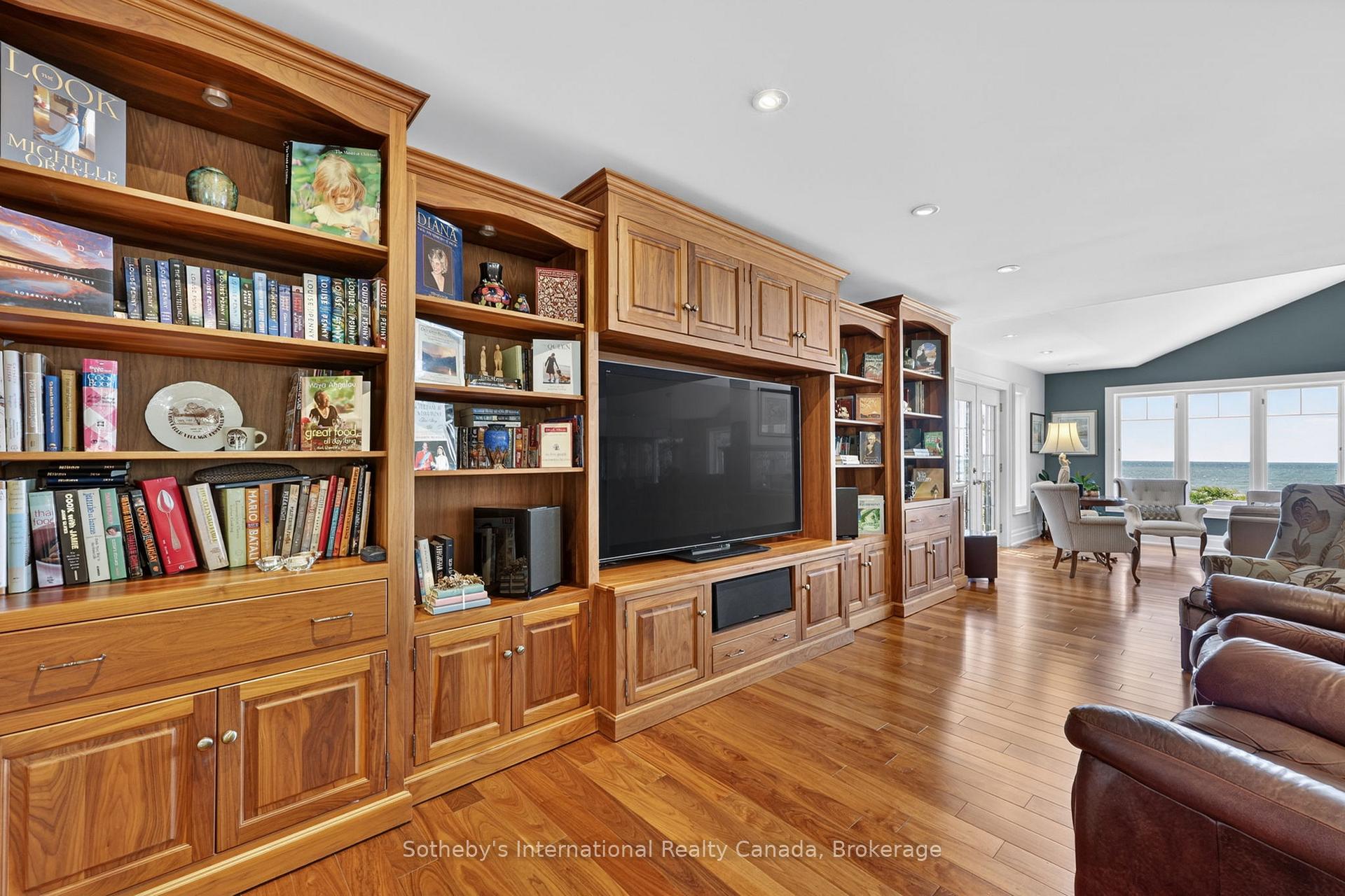 Photo 15 of 1036 River Road E, Wasaga Beach — HOMEH