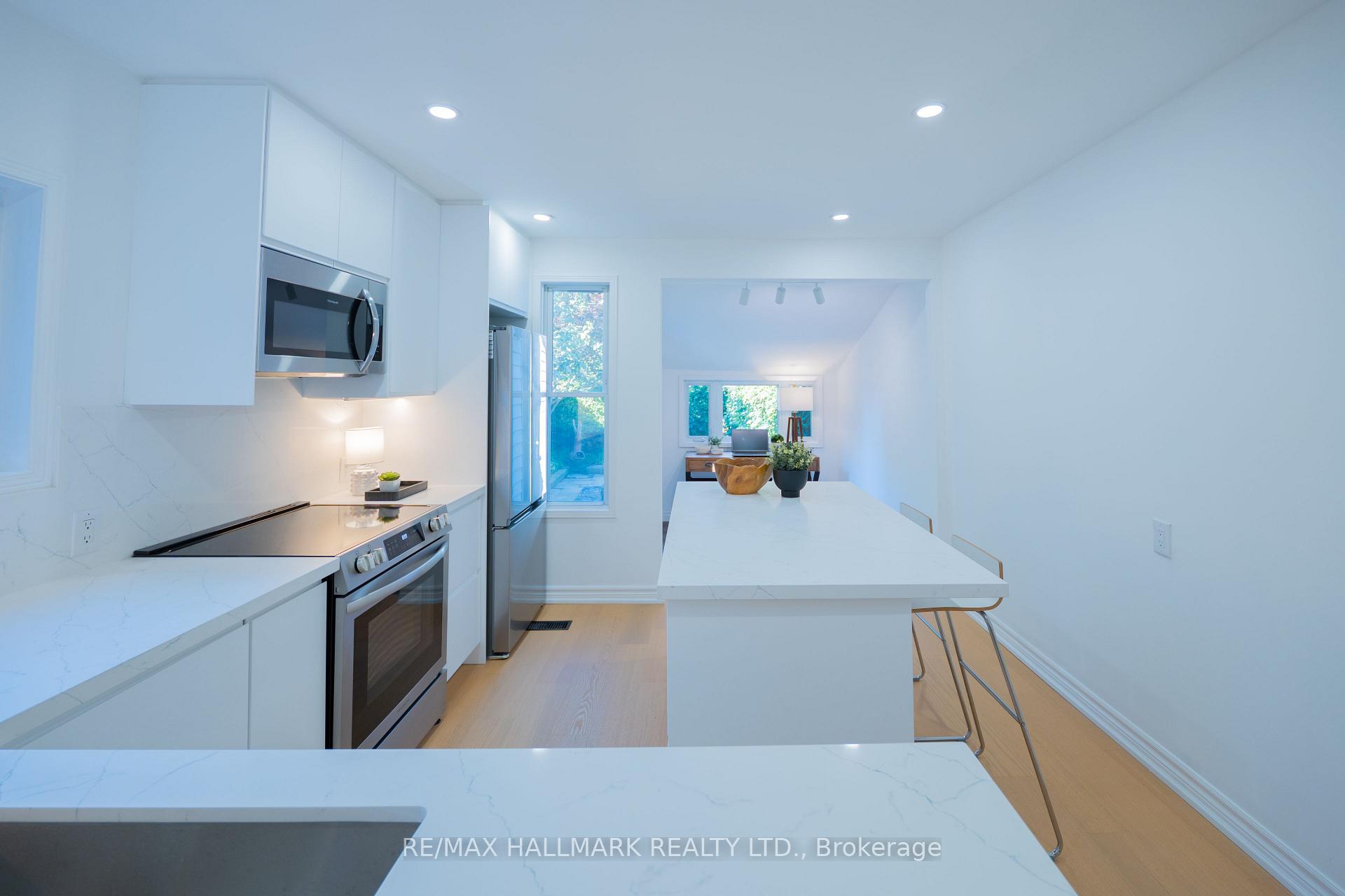 Photo 15 of 592 Logan Avenue, Toronto, North Riverdale — HOMEH