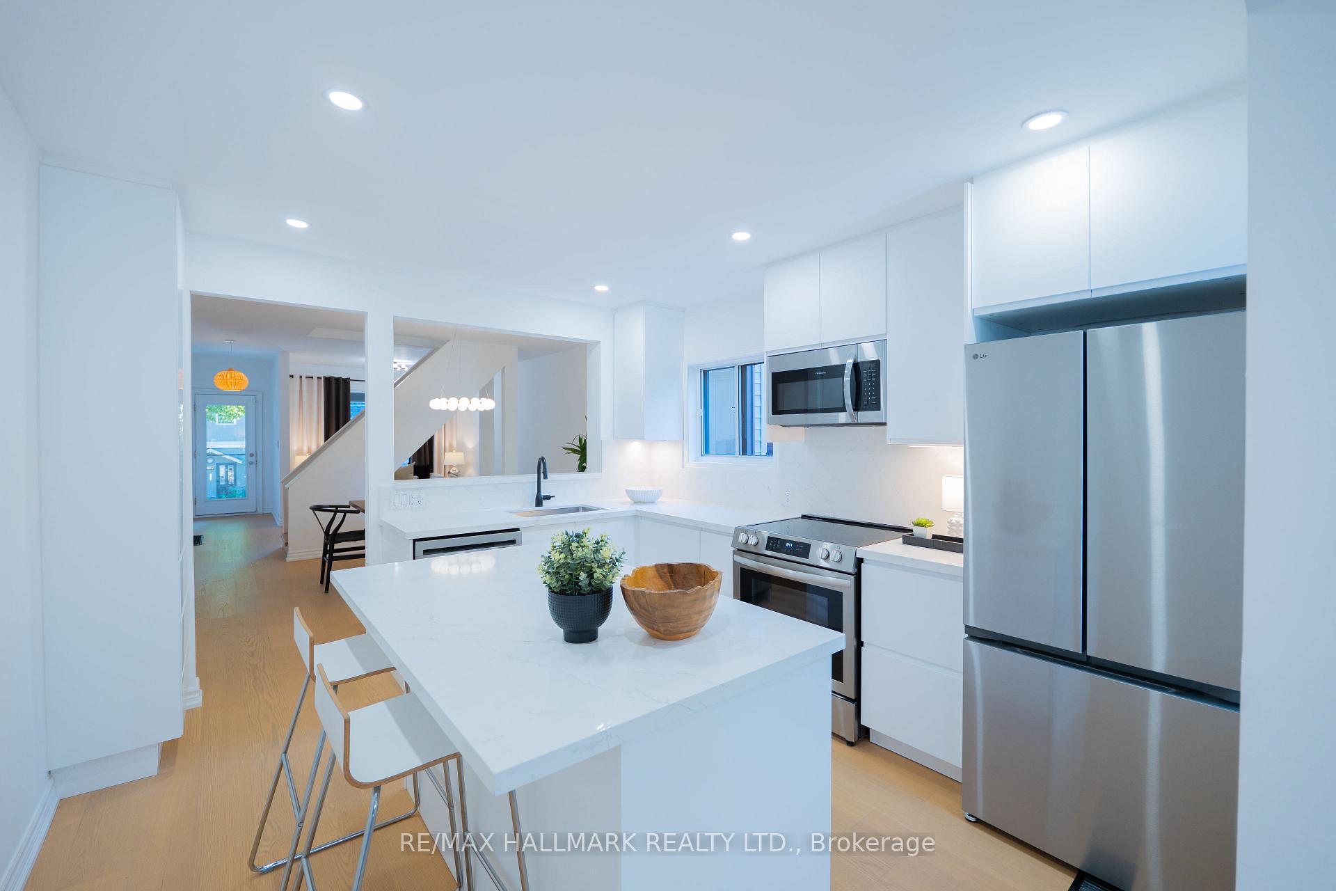 Photo 19 of 592 Logan Avenue, Toronto, North Riverdale — HOMEH