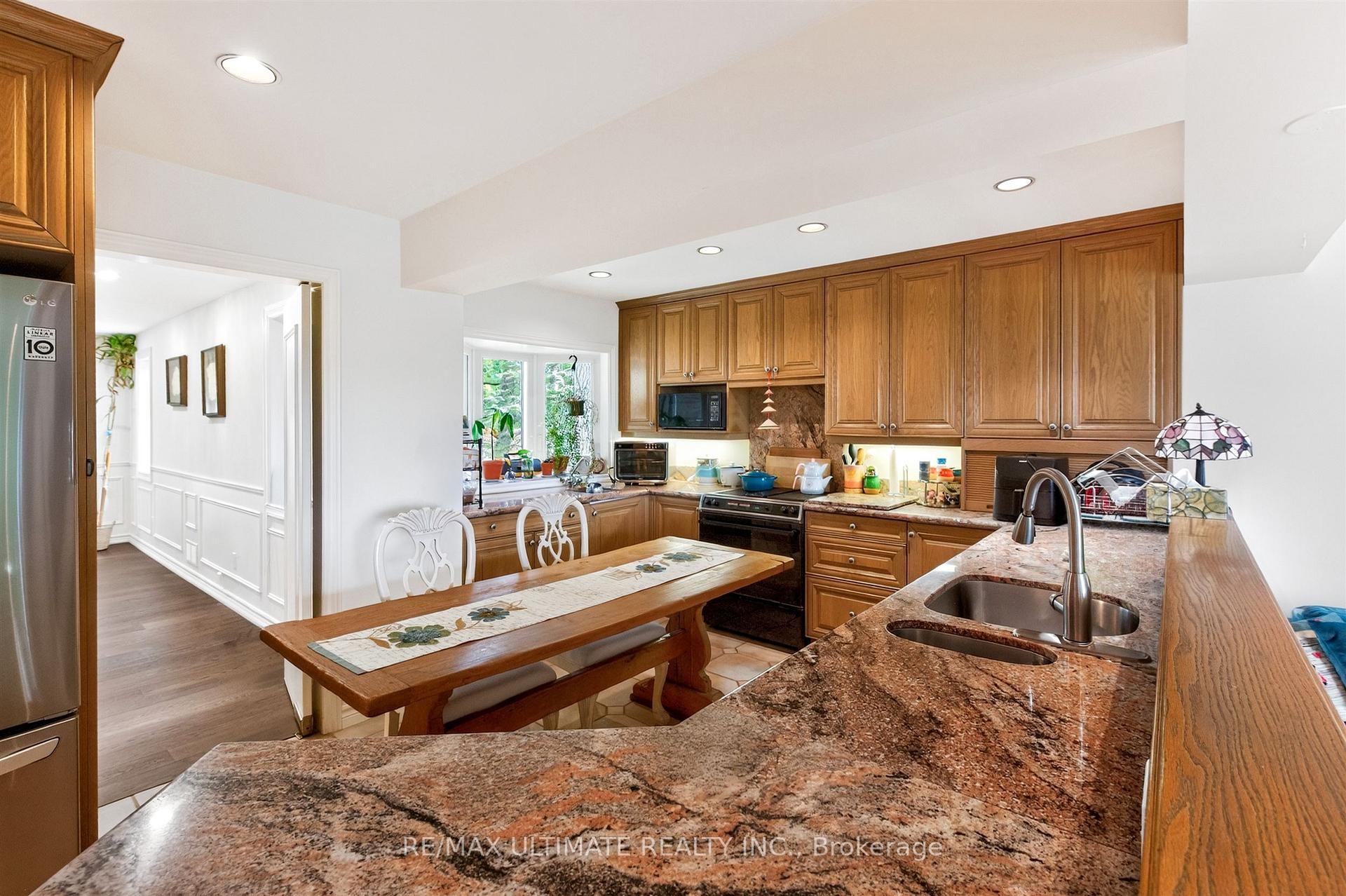 Photo 9 of Unit Upper, 39 Riverside Crescent, Toronto, High Park-Swansea — HOMEH