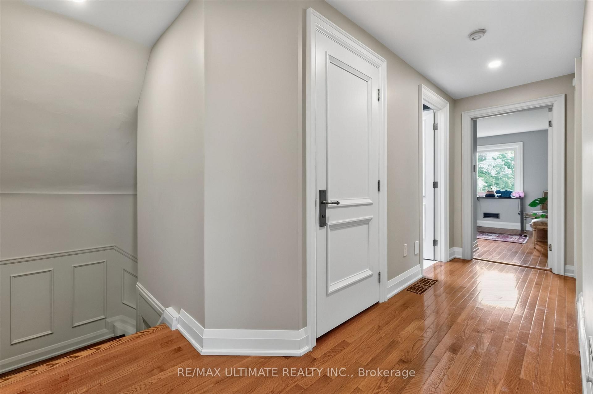 Photo 17 of Unit Upper, 39 Riverside Crescent, Toronto, High Park-Swansea — HOMEH