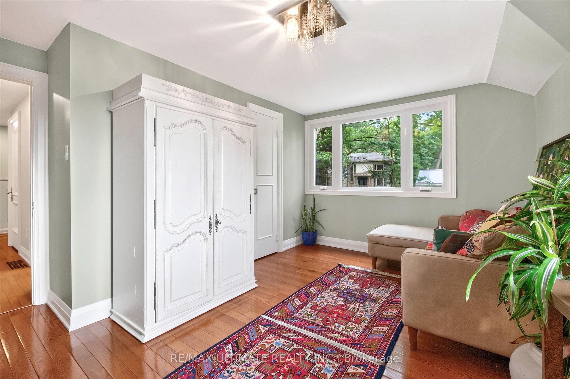 Photo 23 of Unit Upper, 39 Riverside Crescent, Toronto, High Park-Swansea — HOMEH
