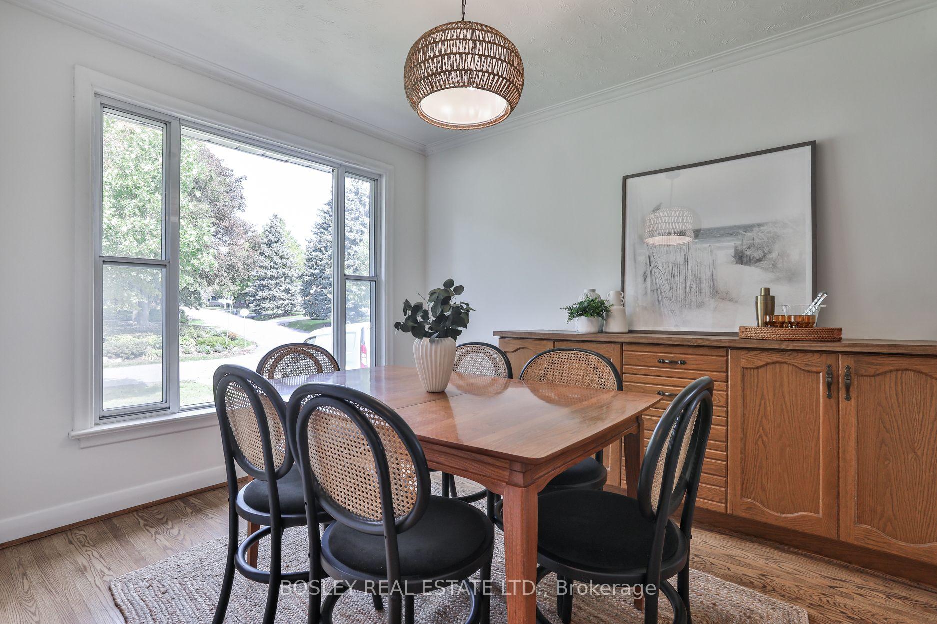 Photo 9 of 69 Ravenscrest Drive, Etobicoke, Princess-Rosethorn — HOMEH