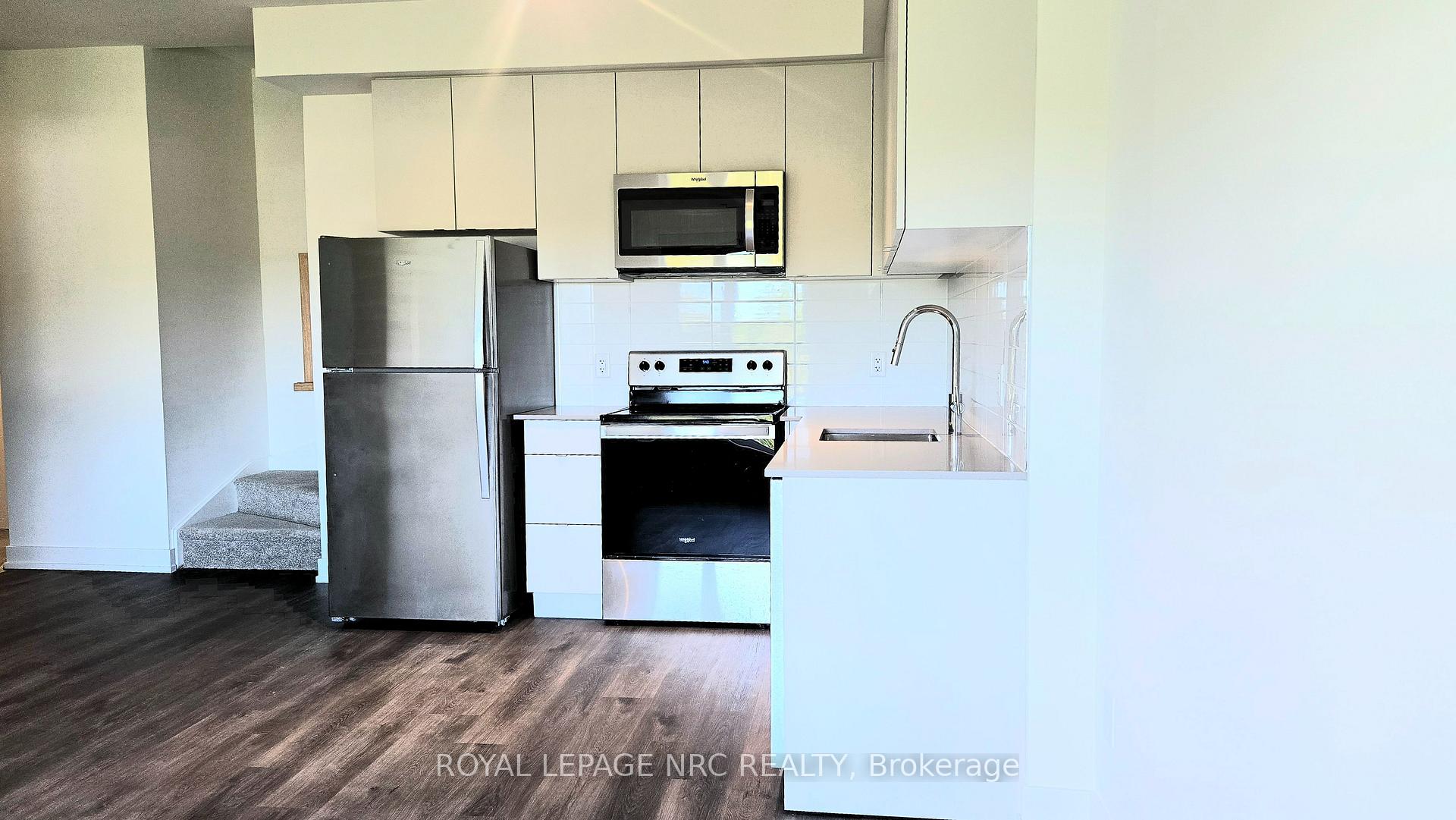Photo 11 of Unit 305B, 16 Melbourne Avenue, St. Catharines, E. Chester — HOMEH
